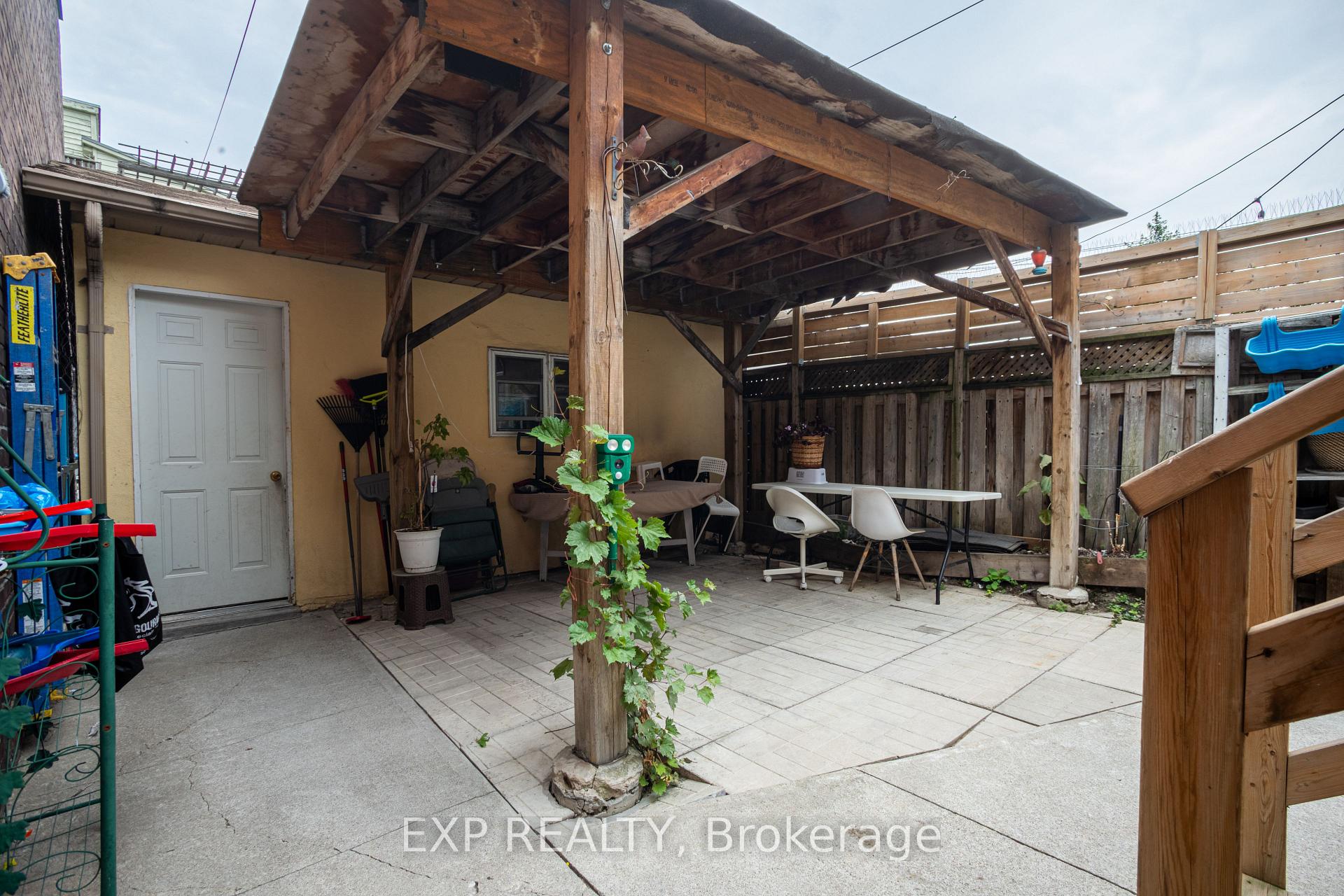 Photo 15 of 971 Lansdowne Avenue, Toronto, Dovercourt-Wallace Emerson-Junction — HOMEH