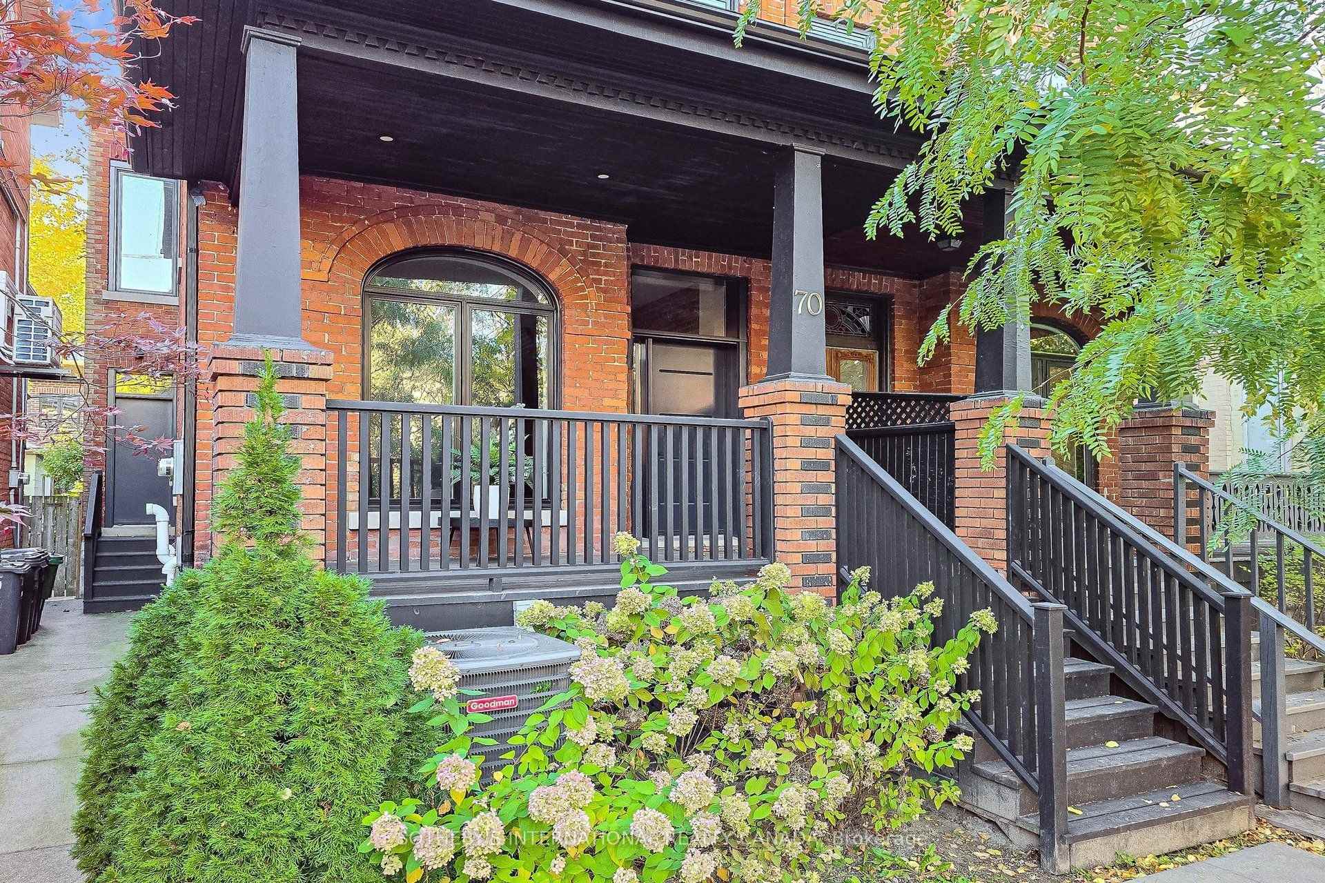 Photo 2 of 70 Major Street, Toronto, University — HOMEH