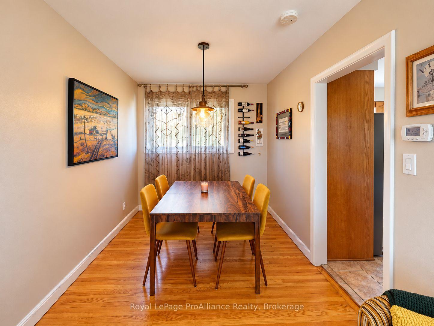 Photo 8 of 21 Lambert Drive, Belleville, Belleville Ward — HOMEH
