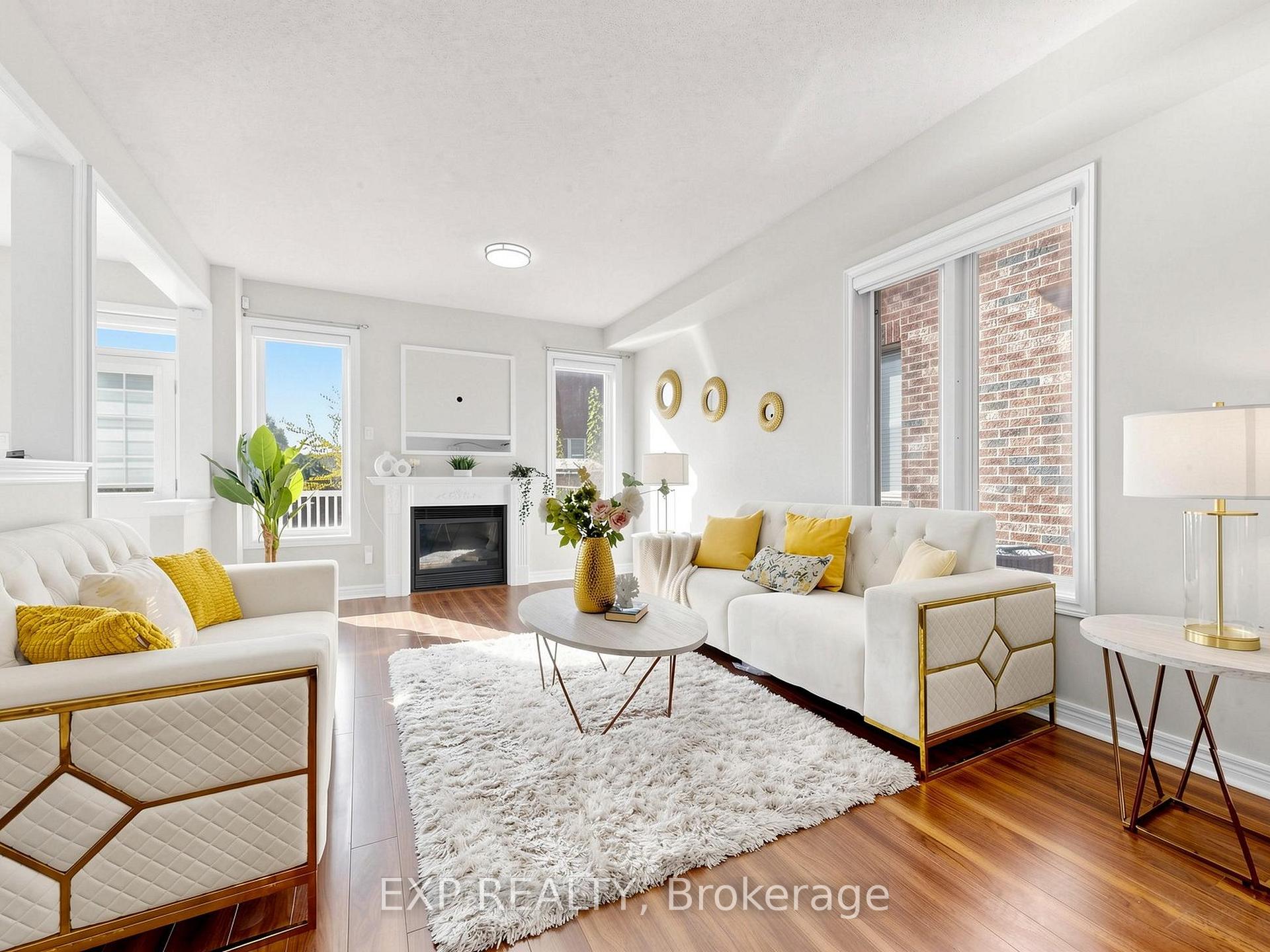 Photo 5 of 49 Harbourtown Crescent, Brampton, Madoc — HOMEH