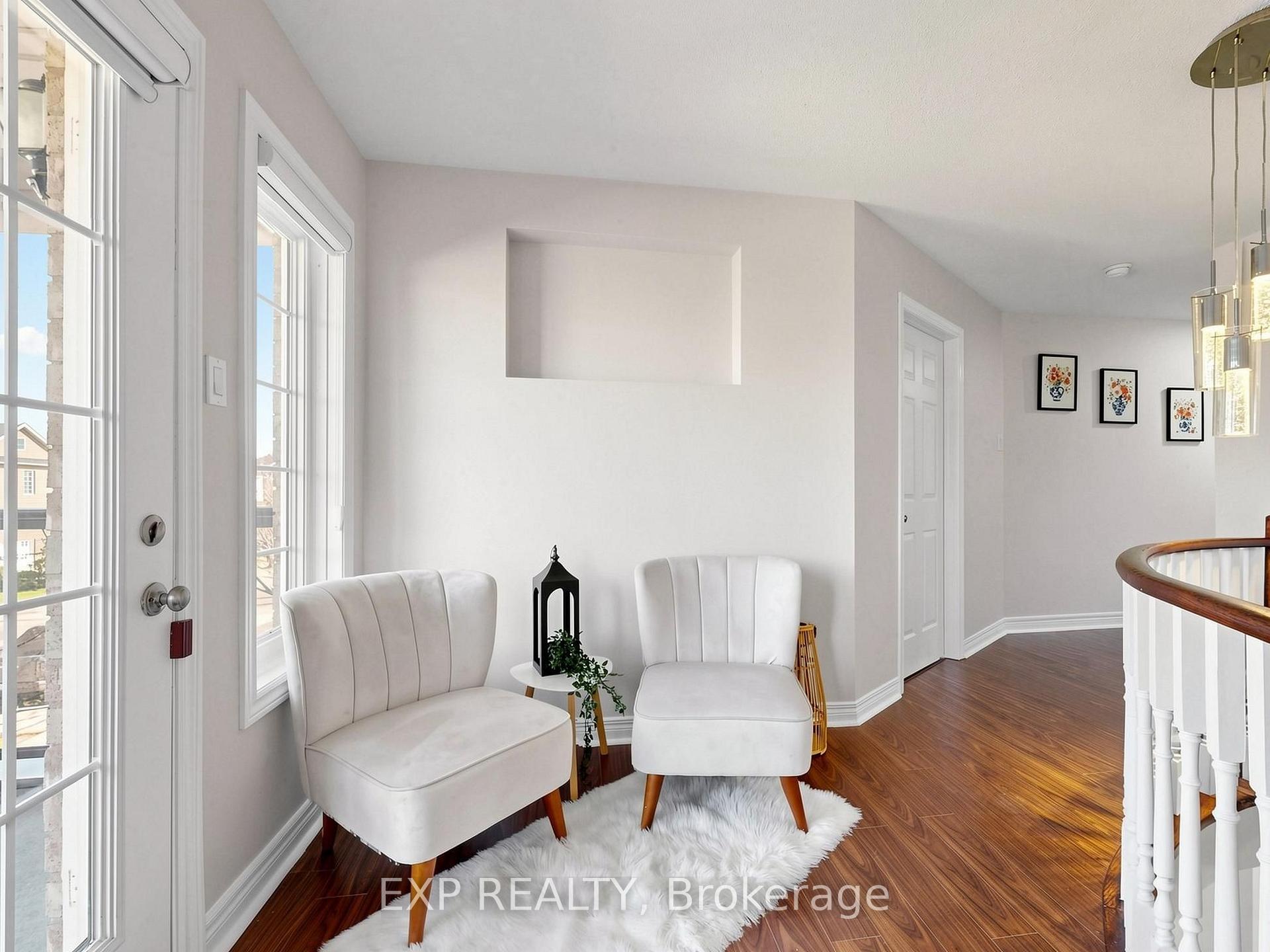 Photo 21 of 49 Harbourtown Crescent, Brampton, Madoc — HOMEH