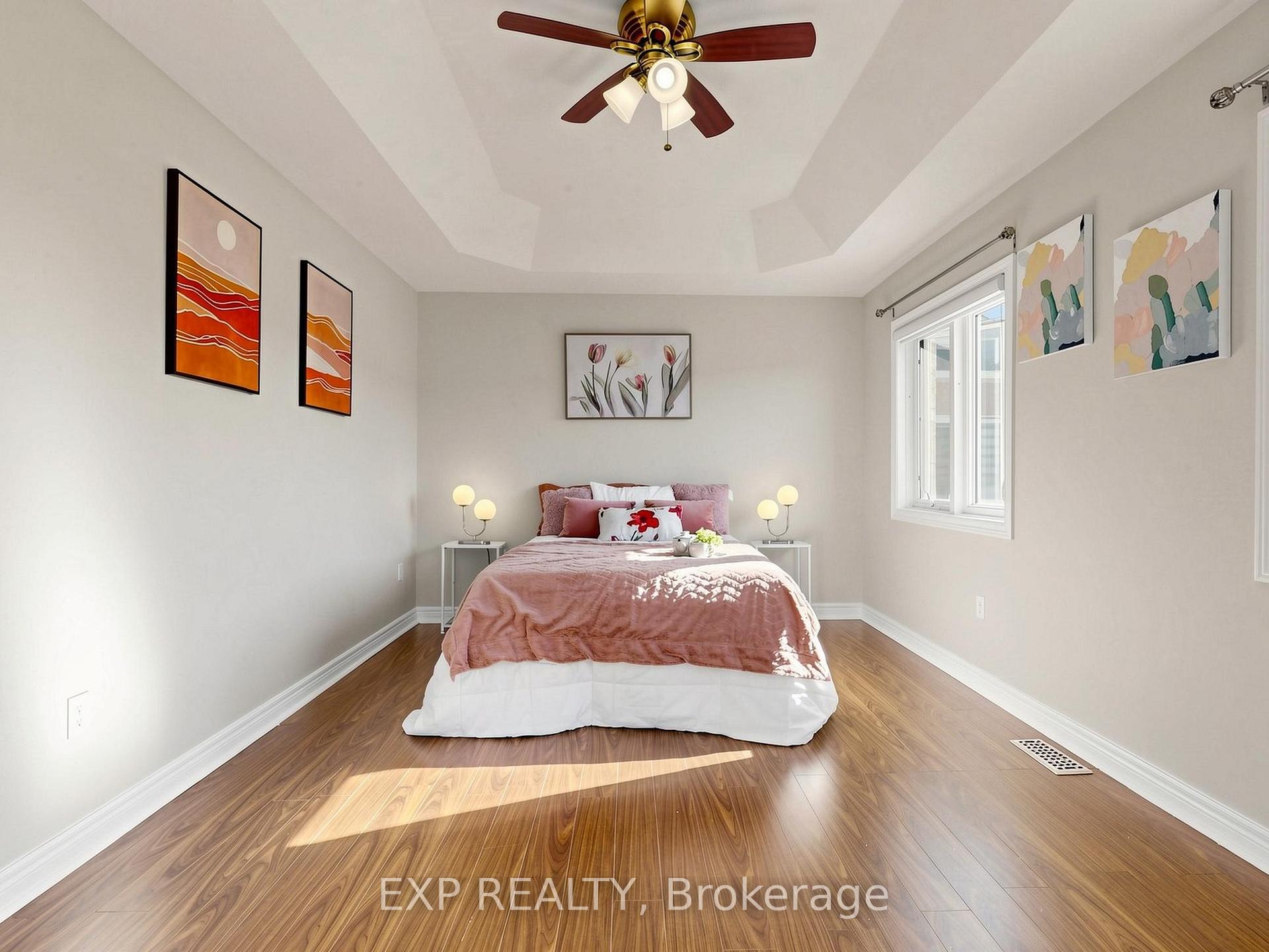 Photo 23 of 49 Harbourtown Crescent, Brampton, Madoc — HOMEH