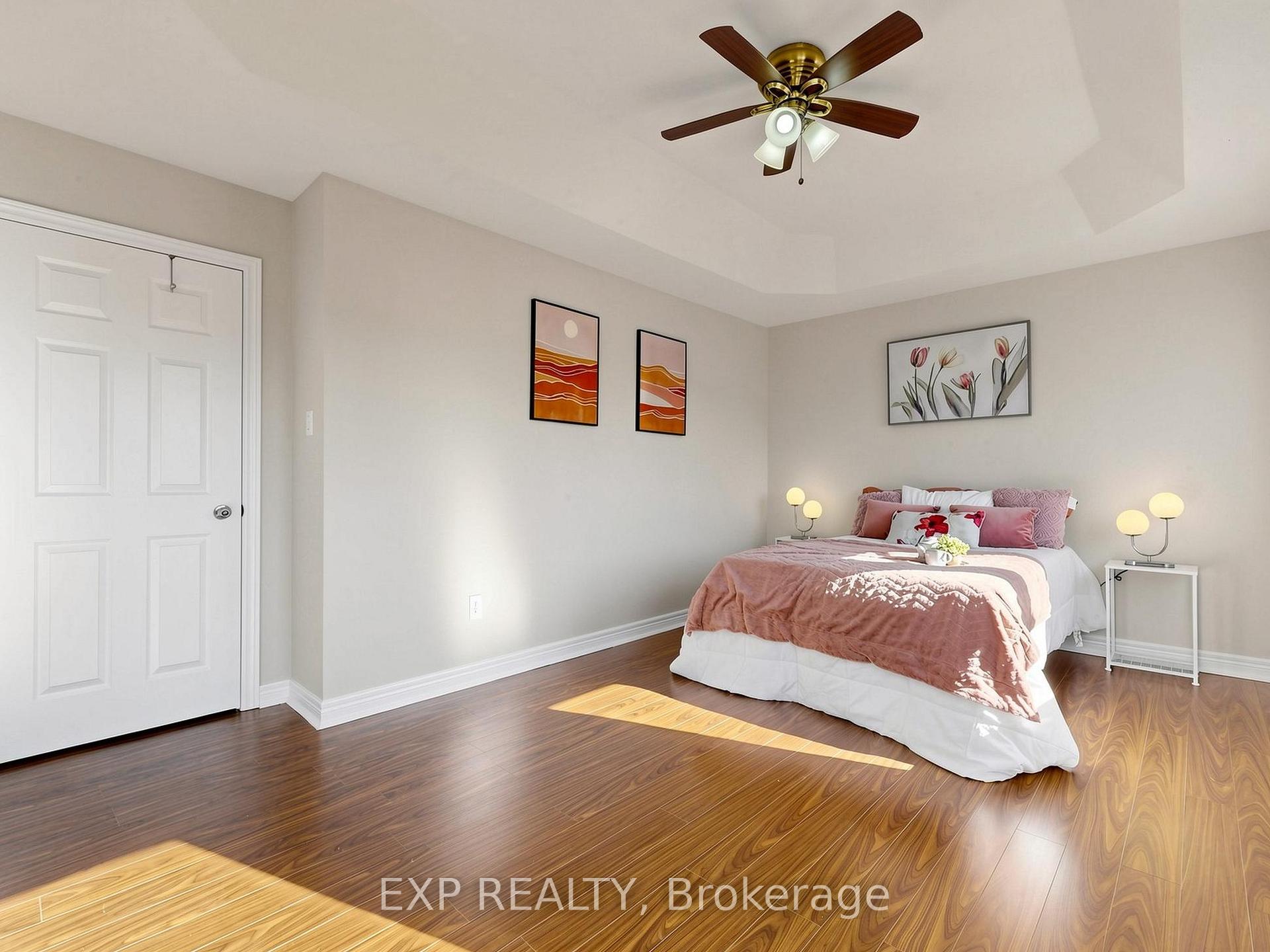 Photo 24 of 49 Harbourtown Crescent, Brampton, Madoc — HOMEH