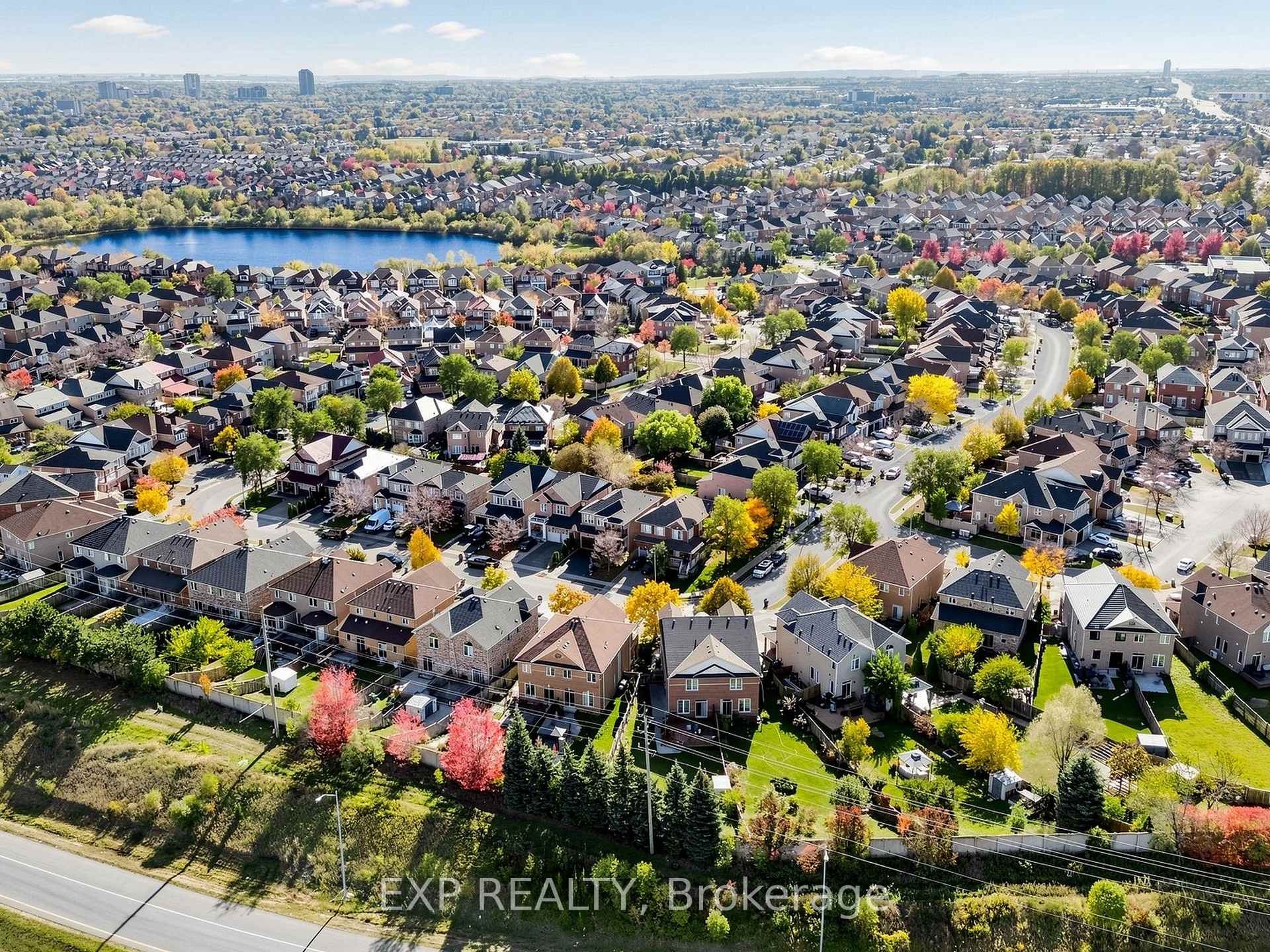 Photo 50 of 49 Harbourtown Crescent, Brampton, Madoc — HOMEH