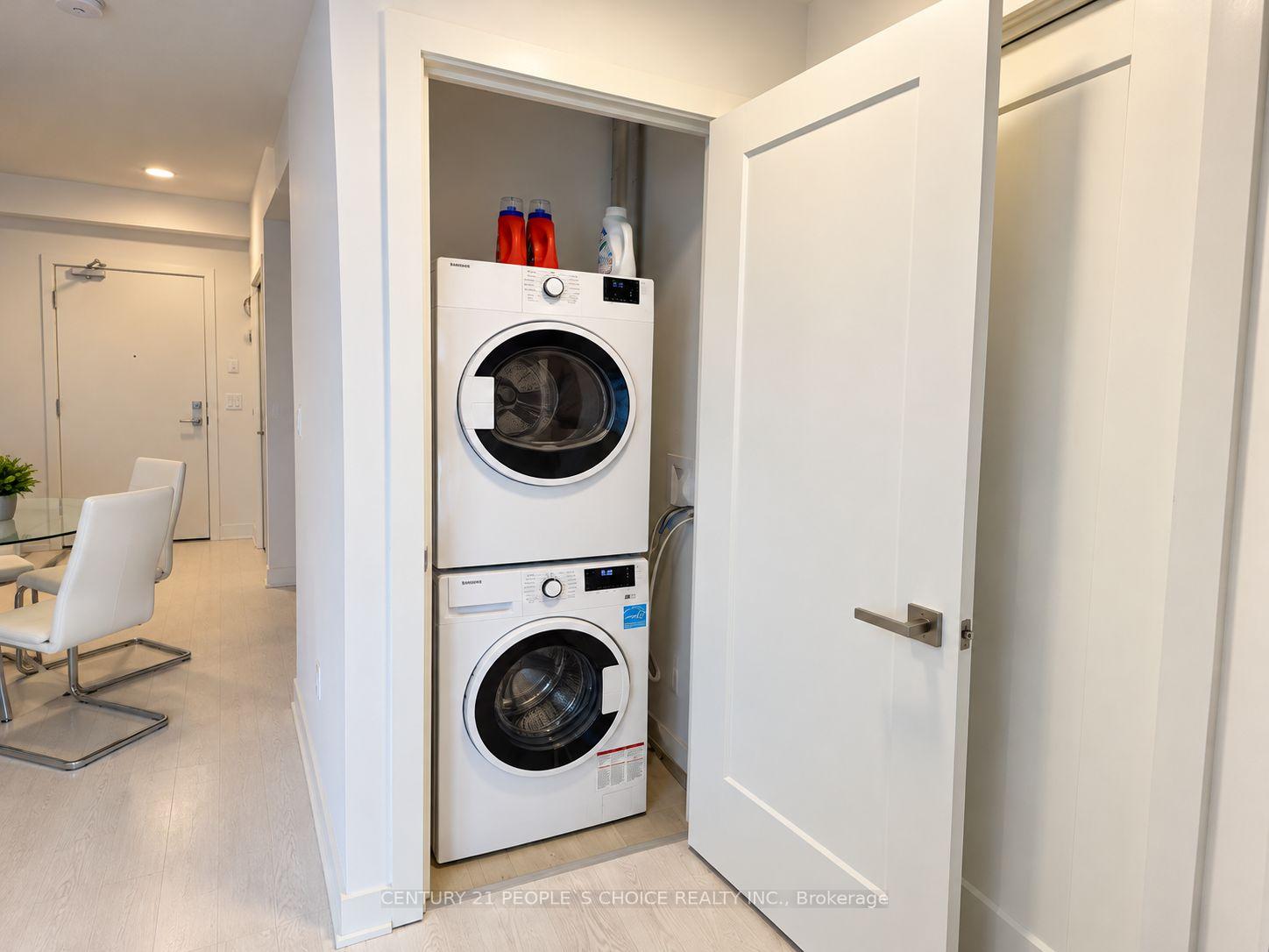 Photo 9 of Unit 302, 415 Main Street W, Hamilton, Kirkendall — HOMEH