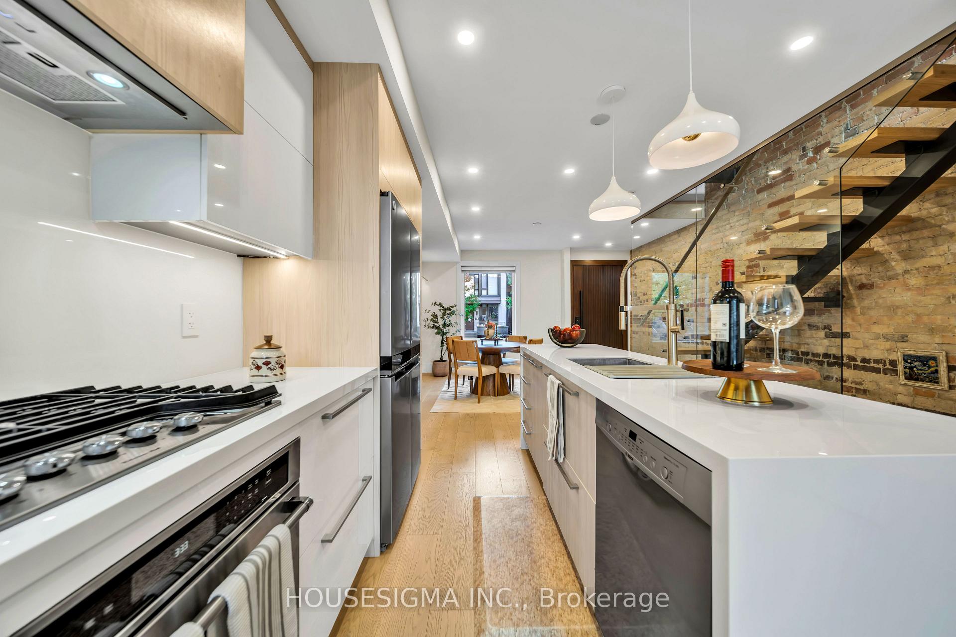 Photo 9 of 274 Roxton Road, Toronto, Palmerston-Little Italy — HOMEH