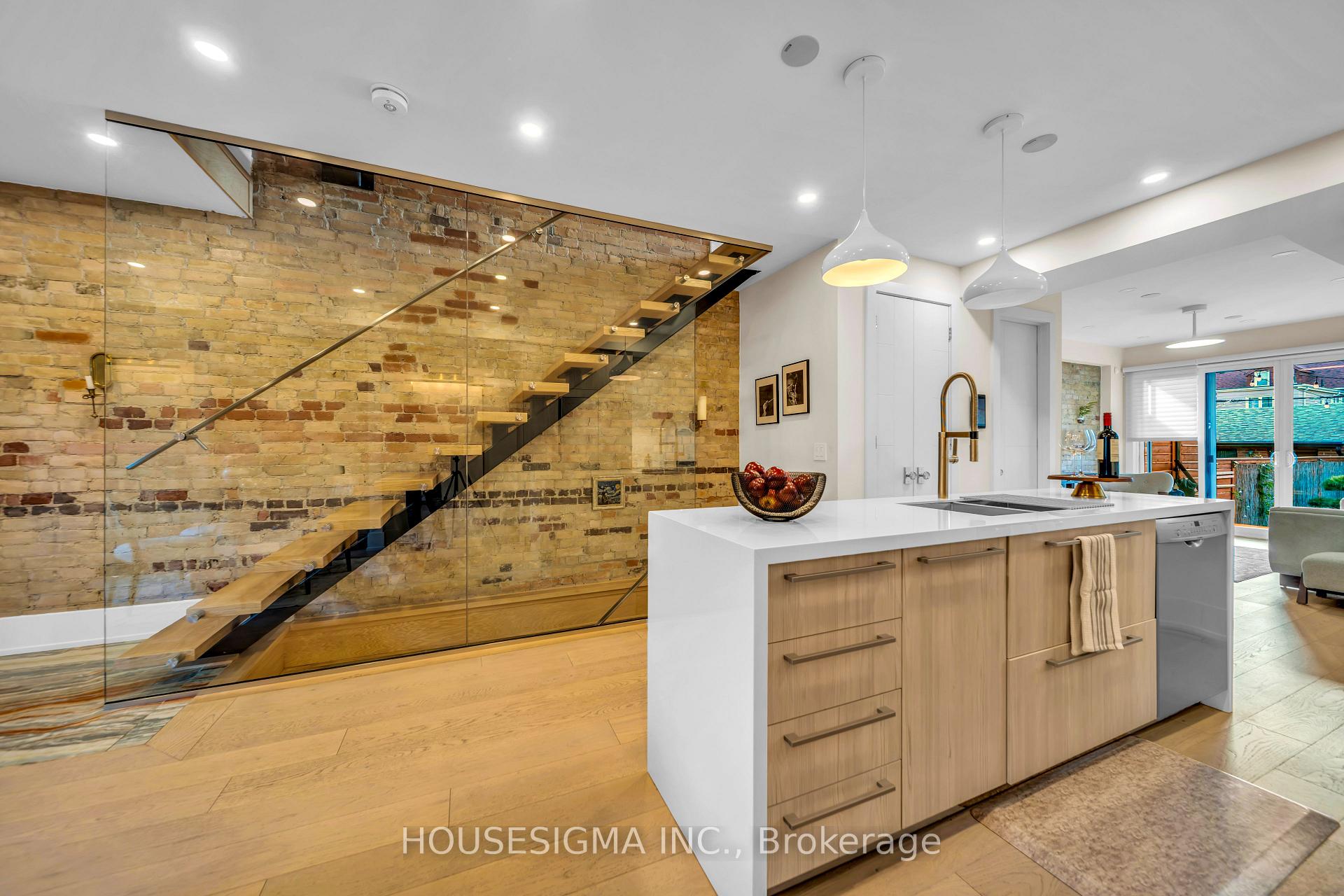 Photo 17 of 274 Roxton Road, Toronto, Palmerston-Little Italy — HOMEH