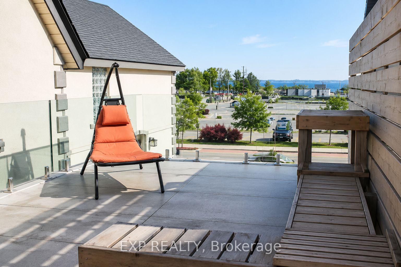 Photo 6 of Unit Unit #3, 33 Front Street N, Orillia — HOMEH