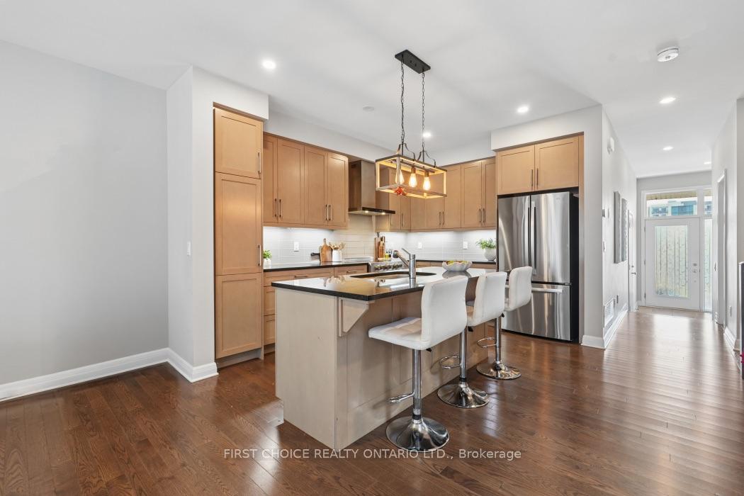 Photo 7 of 74 Michael Stoqua Street, Ottawa, CFB Rockcliffe and Area — HOMEH