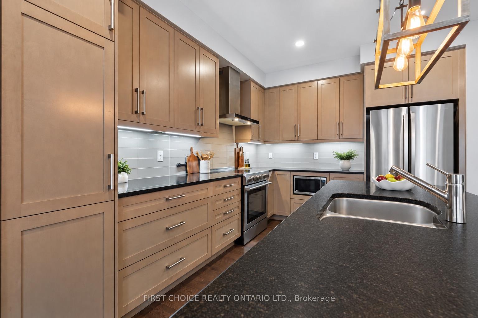 Photo 8 of 74 Michael Stoqua Street, Ottawa, CFB Rockcliffe and Area — HOMEH