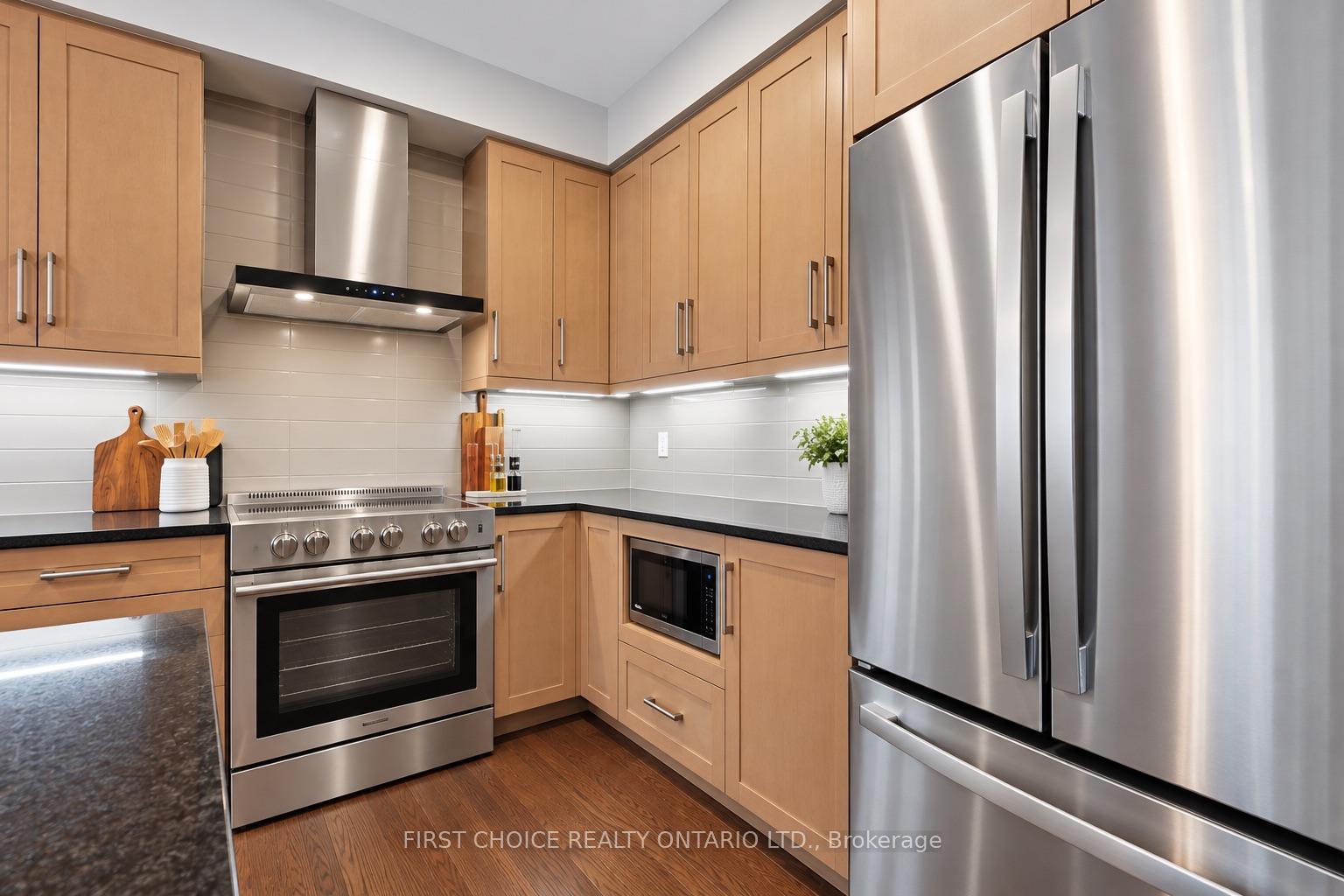 Photo 10 of 74 Michael Stoqua Street, Ottawa, CFB Rockcliffe and Area — HOMEH