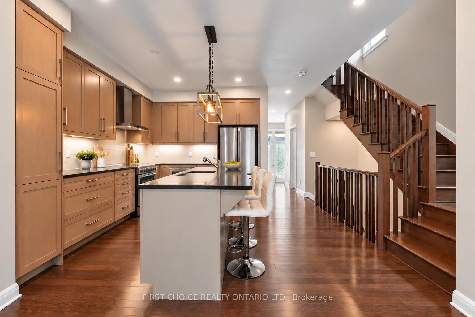 Photo 13 of 74 Michael Stoqua Street, Ottawa, CFB Rockcliffe and Area — HOMEH