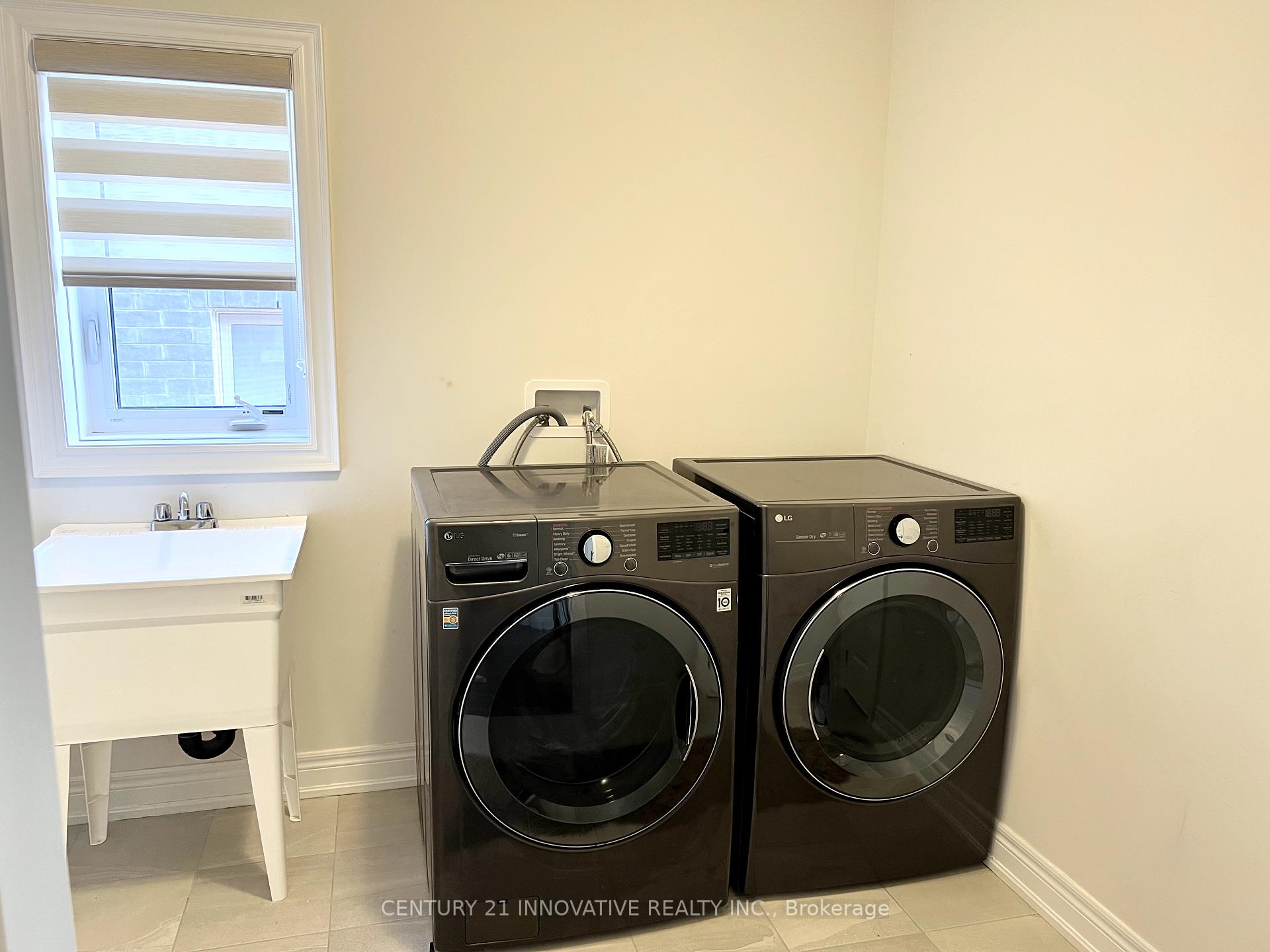 Photo 9 of 1016 Tigerlily Trail, Pickering, Rural Pickering — HOMEH