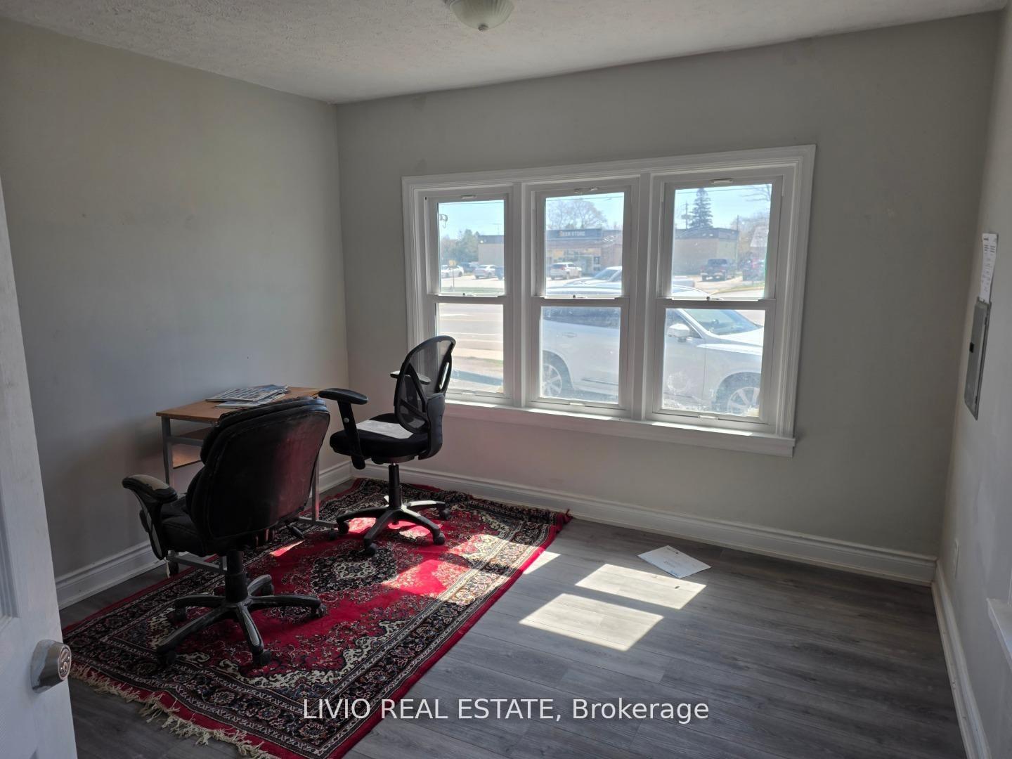 Photo 11 of 323 Queen Street E, Halton Hills, Acton — HOMEH