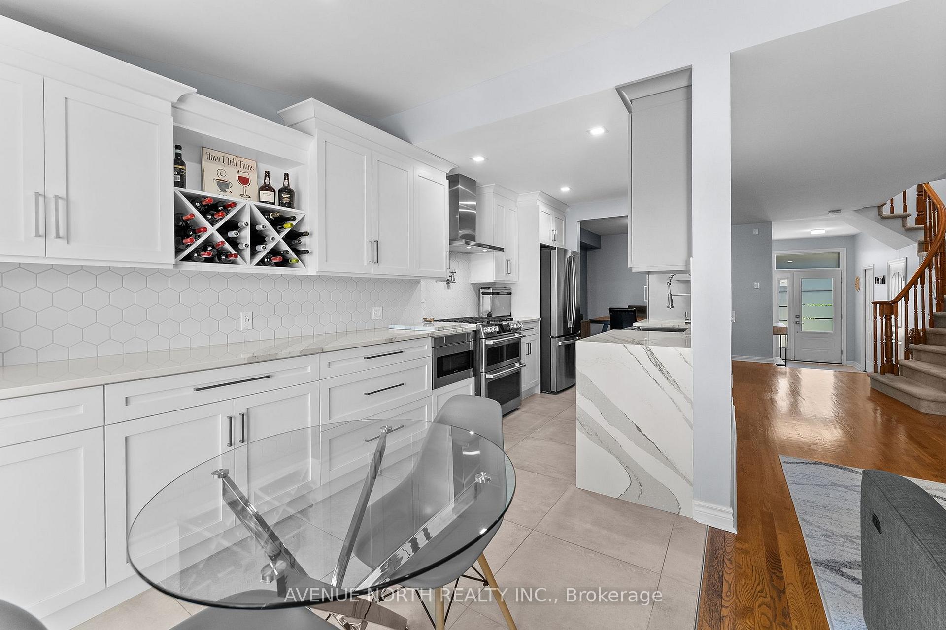 Photo 15 of 541 Wild Shore Crescent, Ottawa, Riverside South/Gloucester Glen — HOMEH