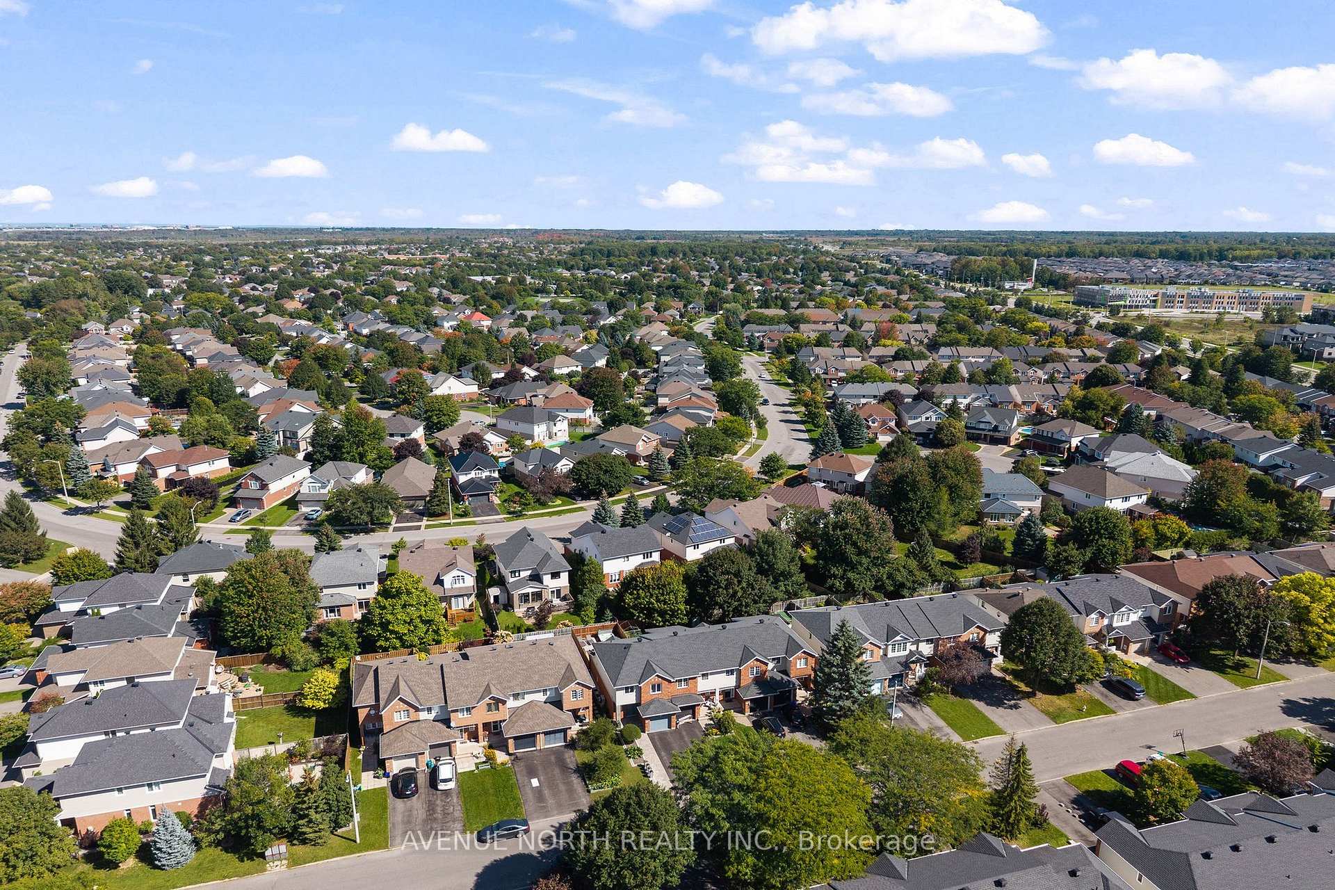 Photo 39 of 541 Wild Shore Crescent, Ottawa, Riverside South/Gloucester Glen — HOMEH