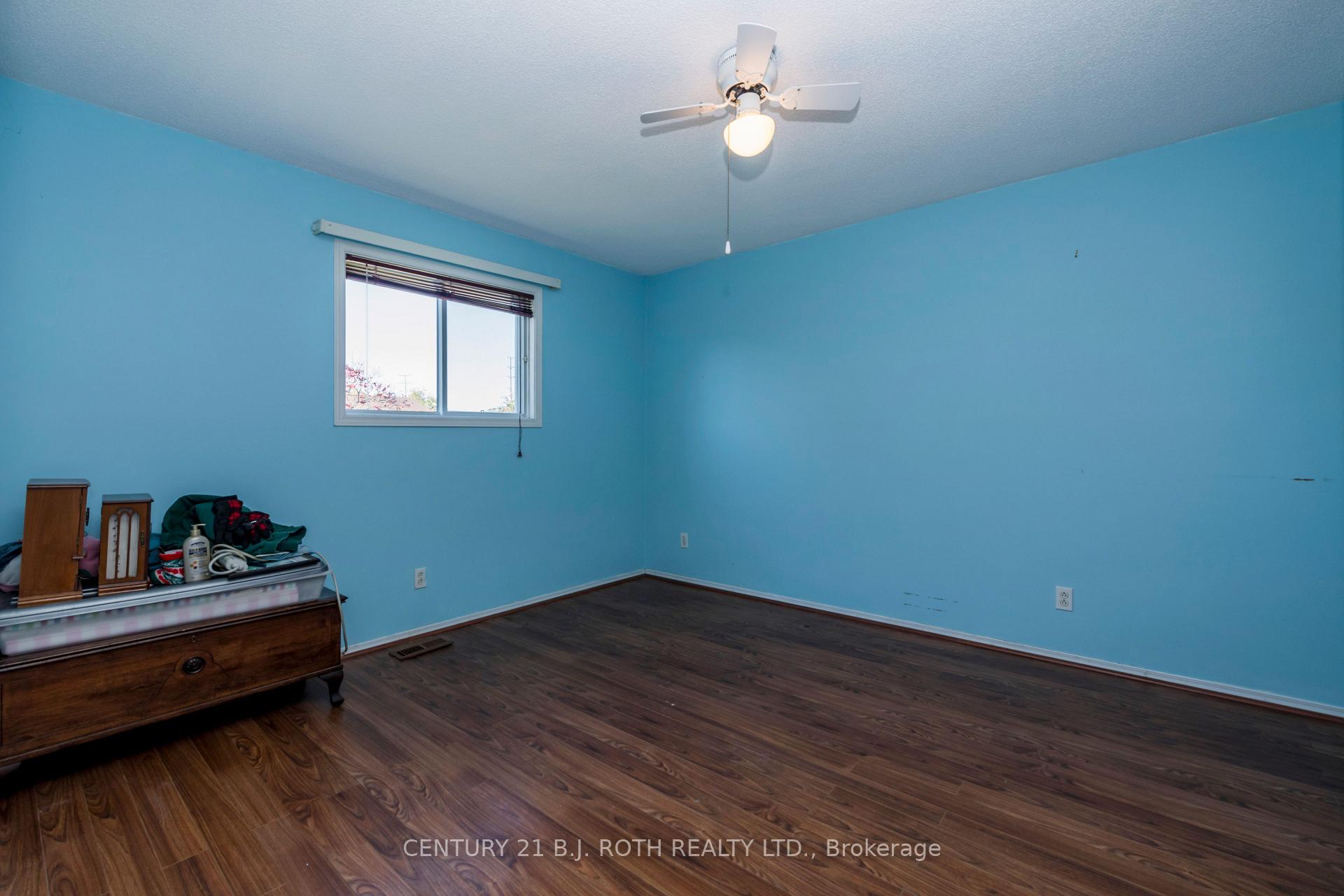 Photo 11 of 383 High Street, Orillia — HOMEH