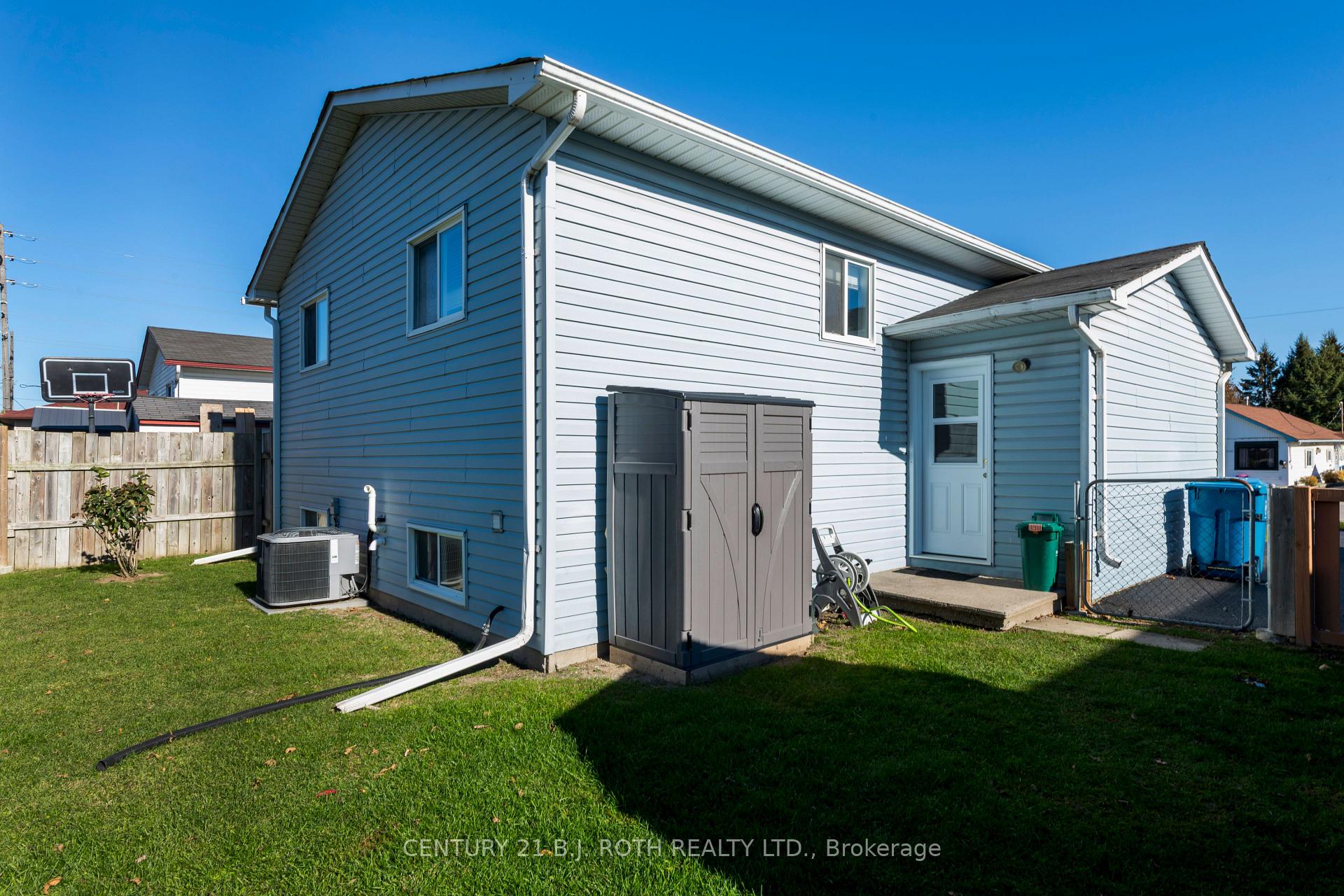 Photo 29 of 383 High Street, Orillia — HOMEH