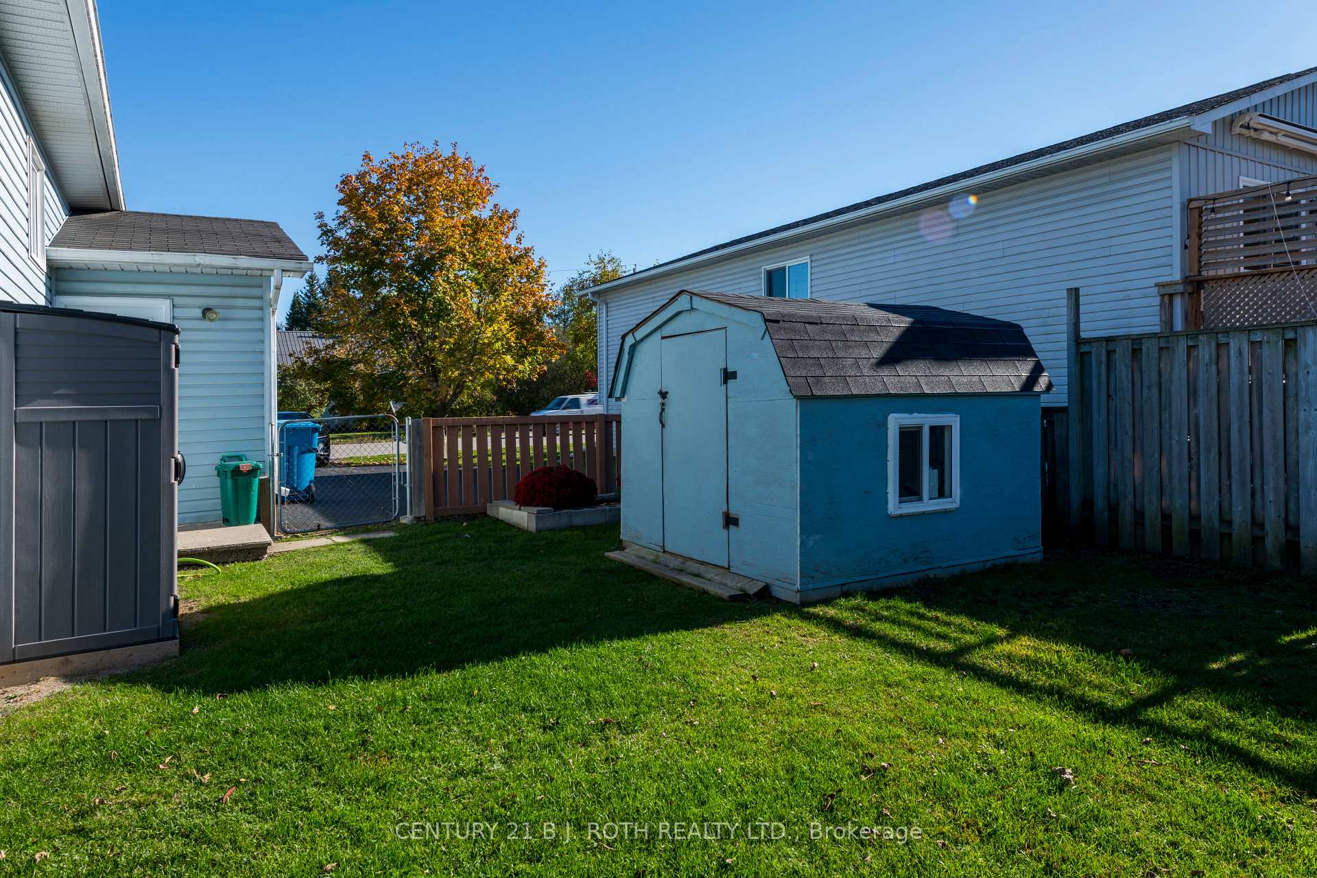 Photo 30 of 383 High Street, Orillia — HOMEH