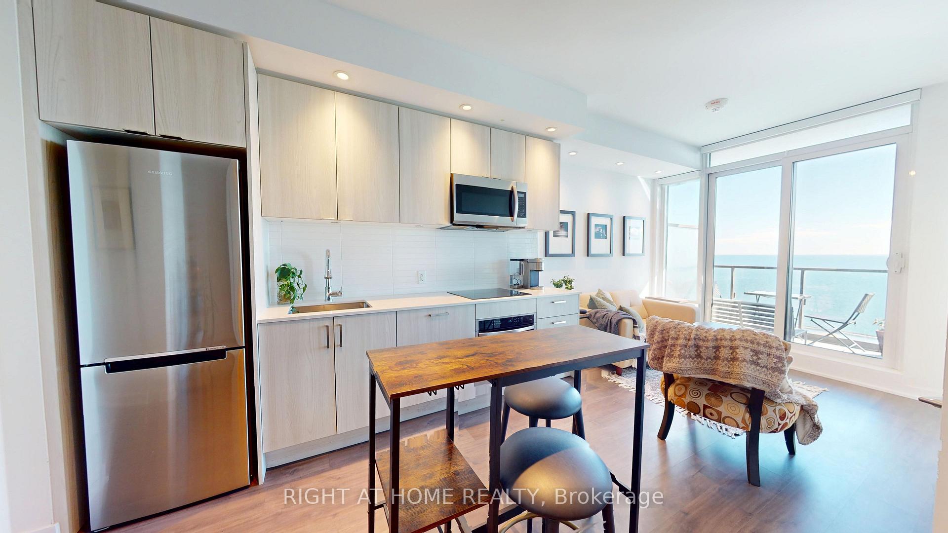 Photo of Unit 1609, 1926 Lake Shore Boulevard W