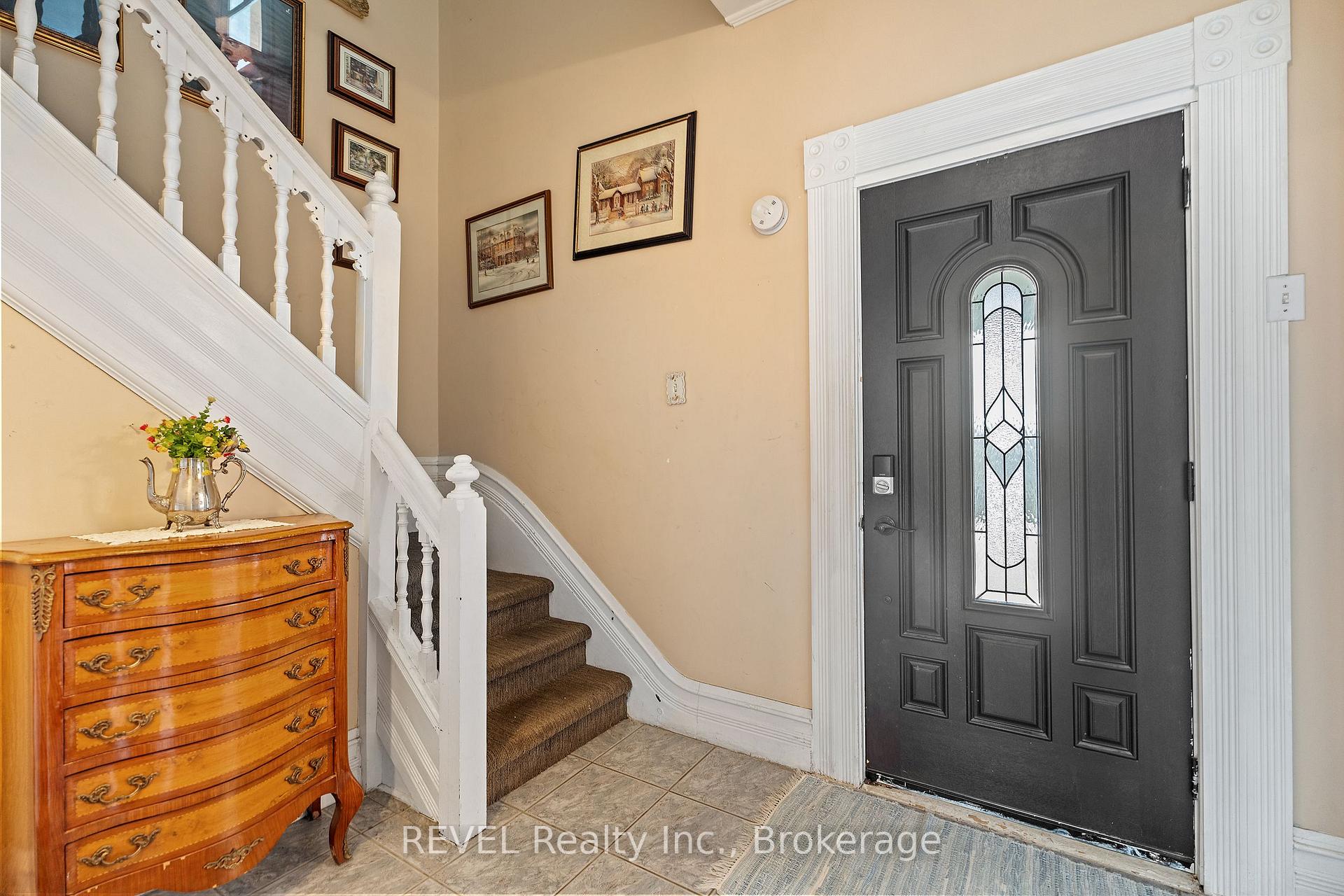 Photo 6 of 4755 River Road, Niagara Falls, Downtown — HOMEH