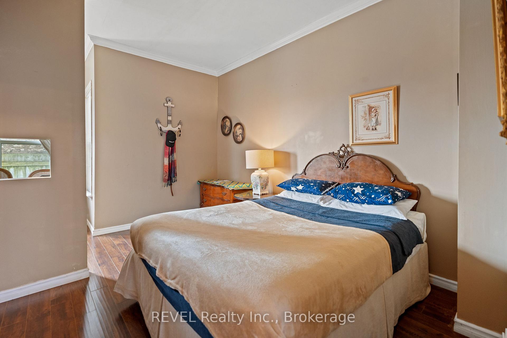 Photo 14 of 4755 River Road, Niagara Falls, Downtown — HOMEH