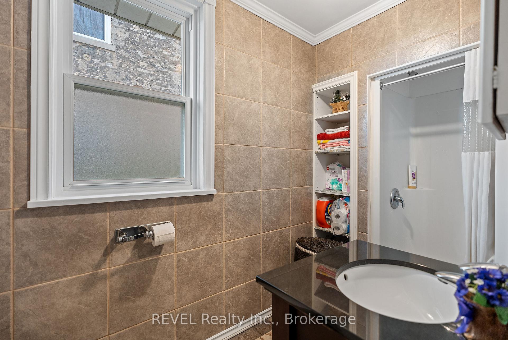 Photo 16 of 4755 River Road, Niagara Falls, Downtown — HOMEH
