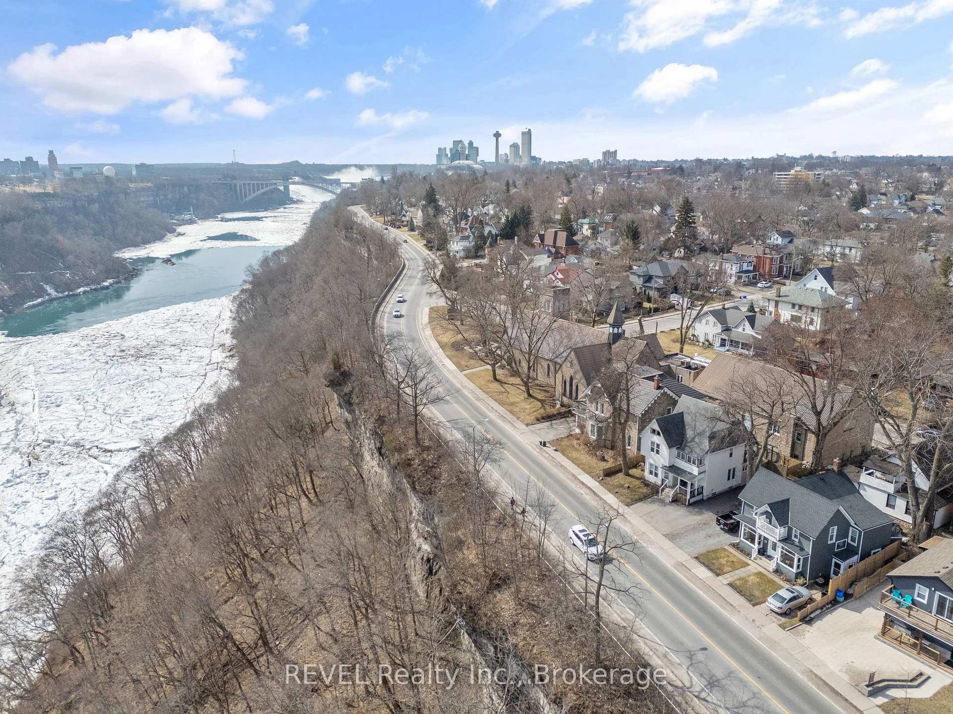 Photo 33 of 4755 River Road, Niagara Falls, Downtown — HOMEH