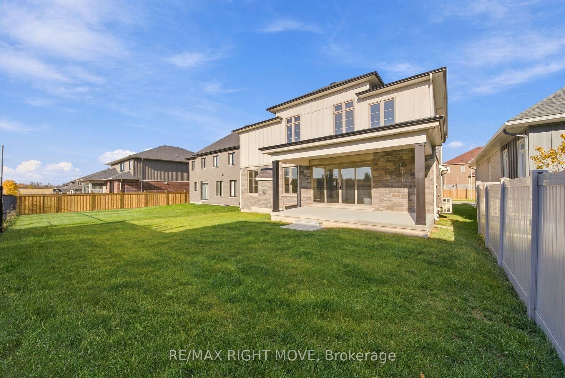 Photo 6 of 3019 Monarch Drive, Orillia — HOMEH