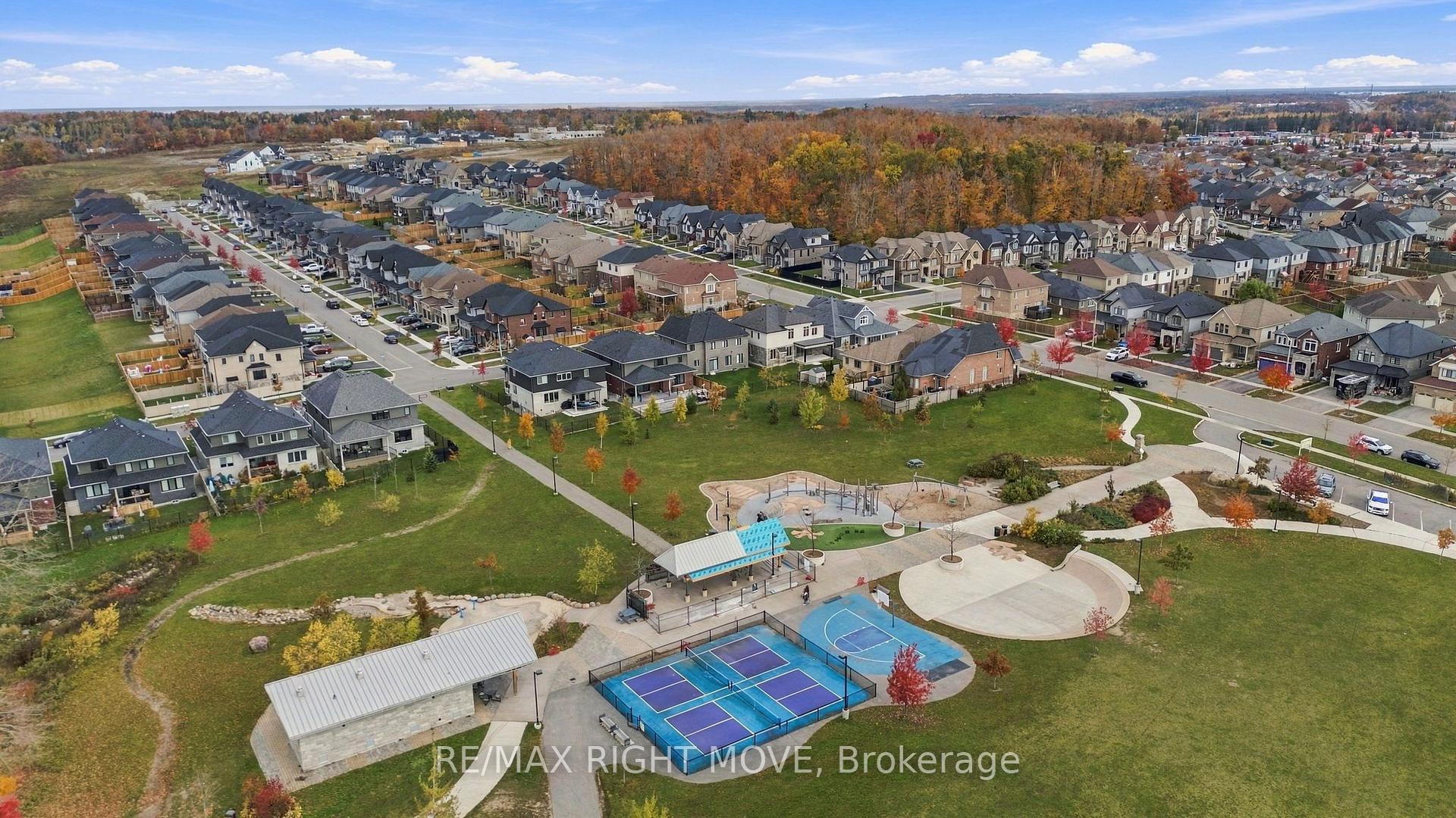 Photo 12 of 3019 Monarch Drive, Orillia — HOMEH