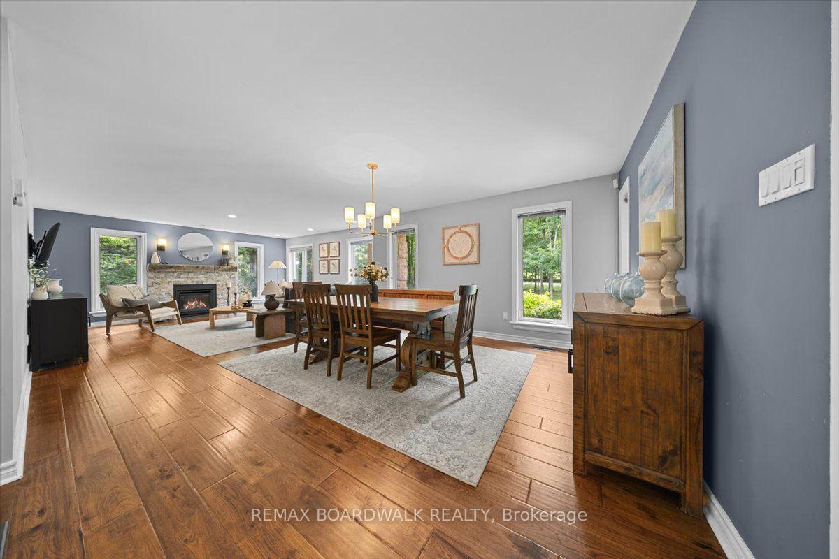 Photo 5 of 1424 Sherruby Way, Ottawa, Kanata - Rural Kanata (Central) — HOMEH