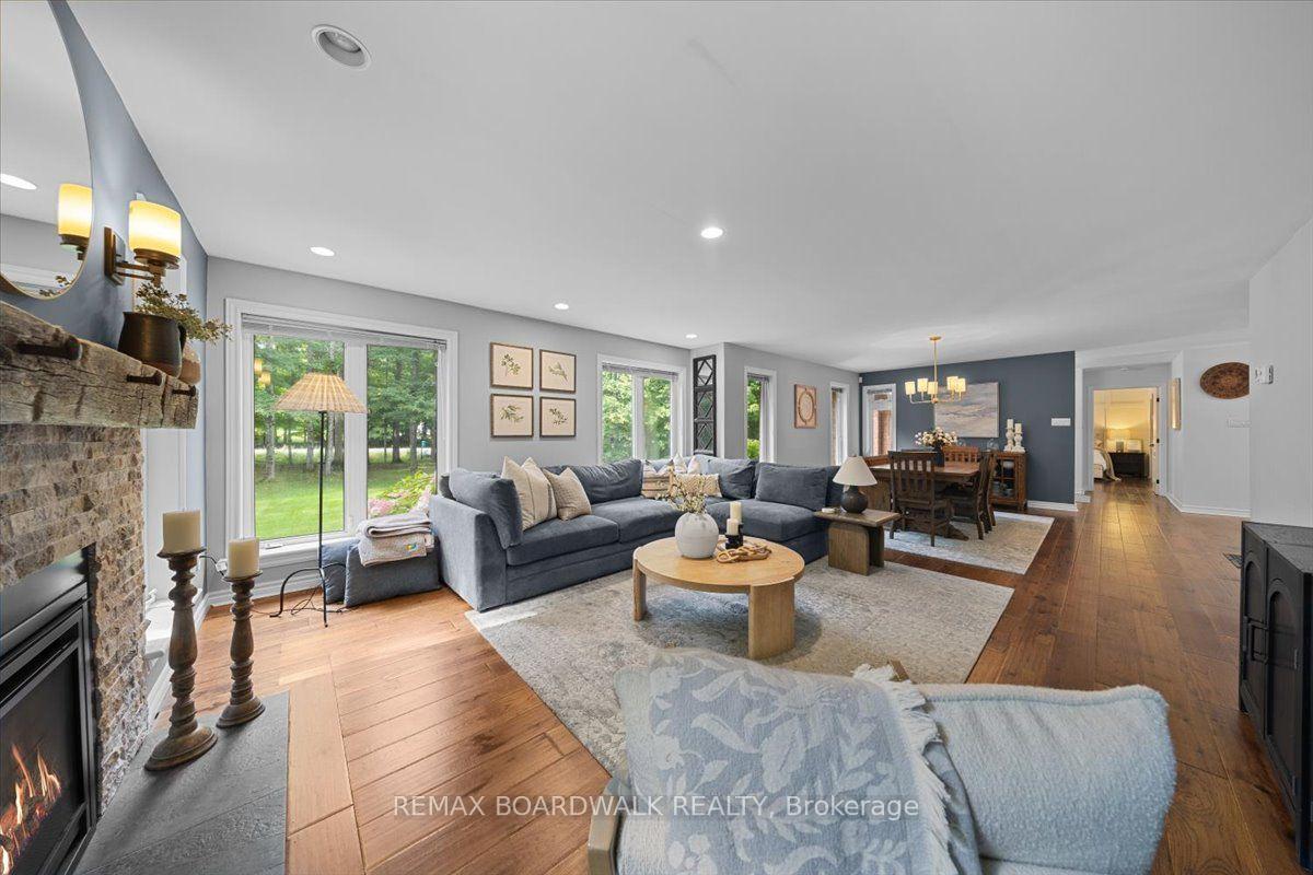Photo 8 of 1424 Sherruby Way, Ottawa, Kanata - Rural Kanata (Central) — HOMEH