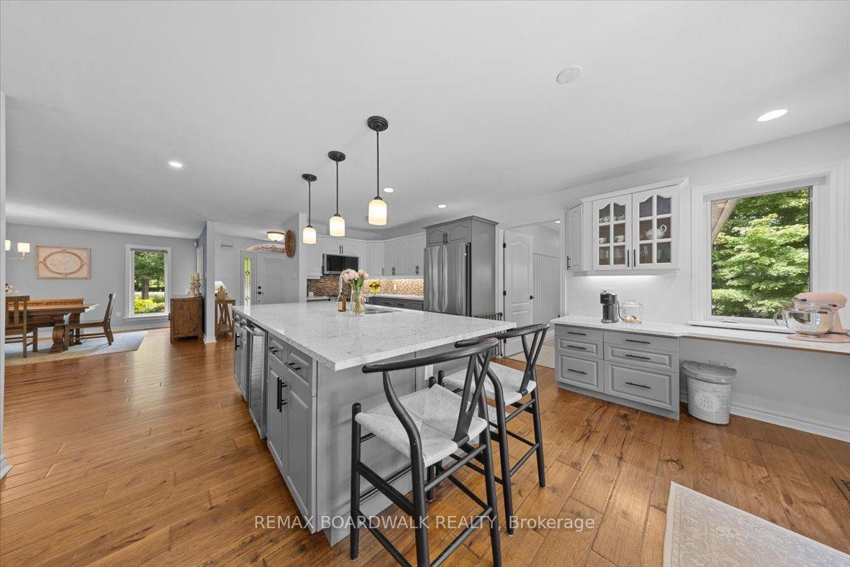 Photo 12 of 1424 Sherruby Way, Ottawa, Kanata - Rural Kanata (Central) — HOMEH