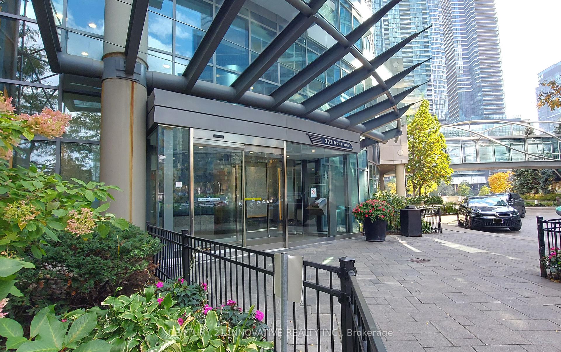 Photo 2 of Unit 1010, 373 Front Street W, Toronto, Waterfront Communities — HOMEH
