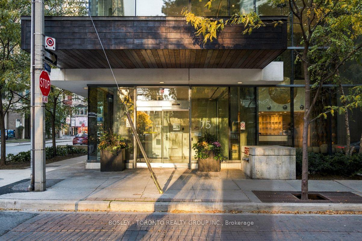 Photo 2 of Unit 805, 75 St. Nicholas Street, Toronto, Bay Street Corridor — HOMEH