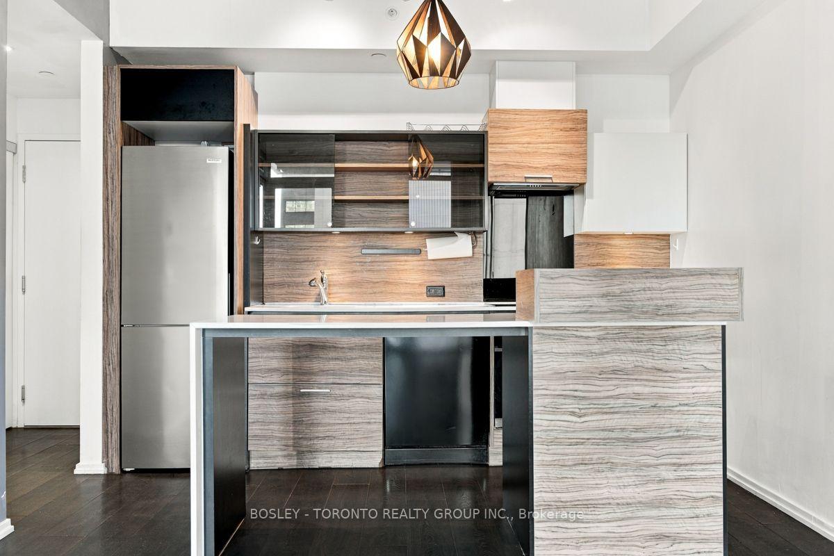 Photo 14 of Unit 805, 75 St. Nicholas Street, Toronto, Bay Street Corridor — HOMEH