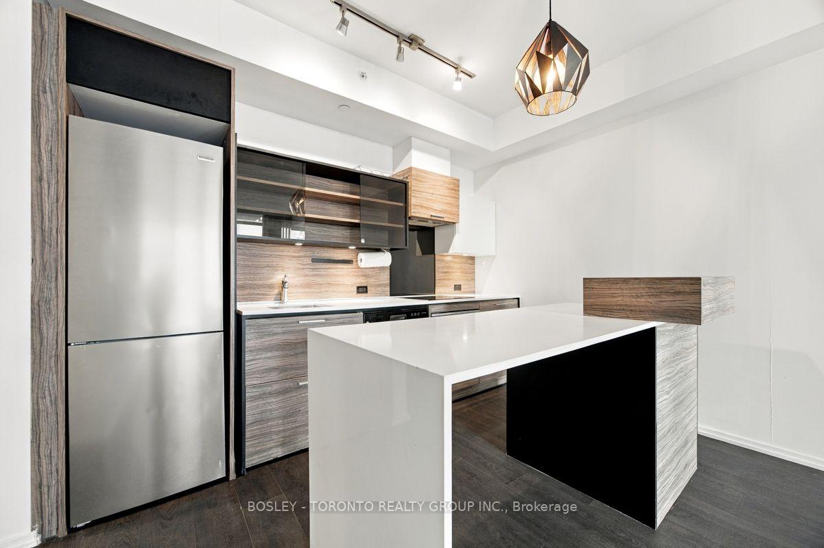 Photo 16 of Unit 805, 75 St. Nicholas Street, Toronto, Bay Street Corridor — HOMEH