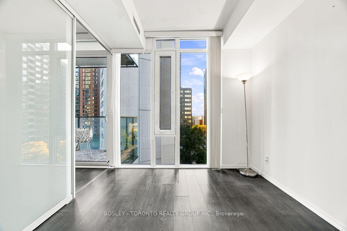 Photo 24 of Unit 805, 75 St. Nicholas Street, Toronto, Bay Street Corridor — HOMEH