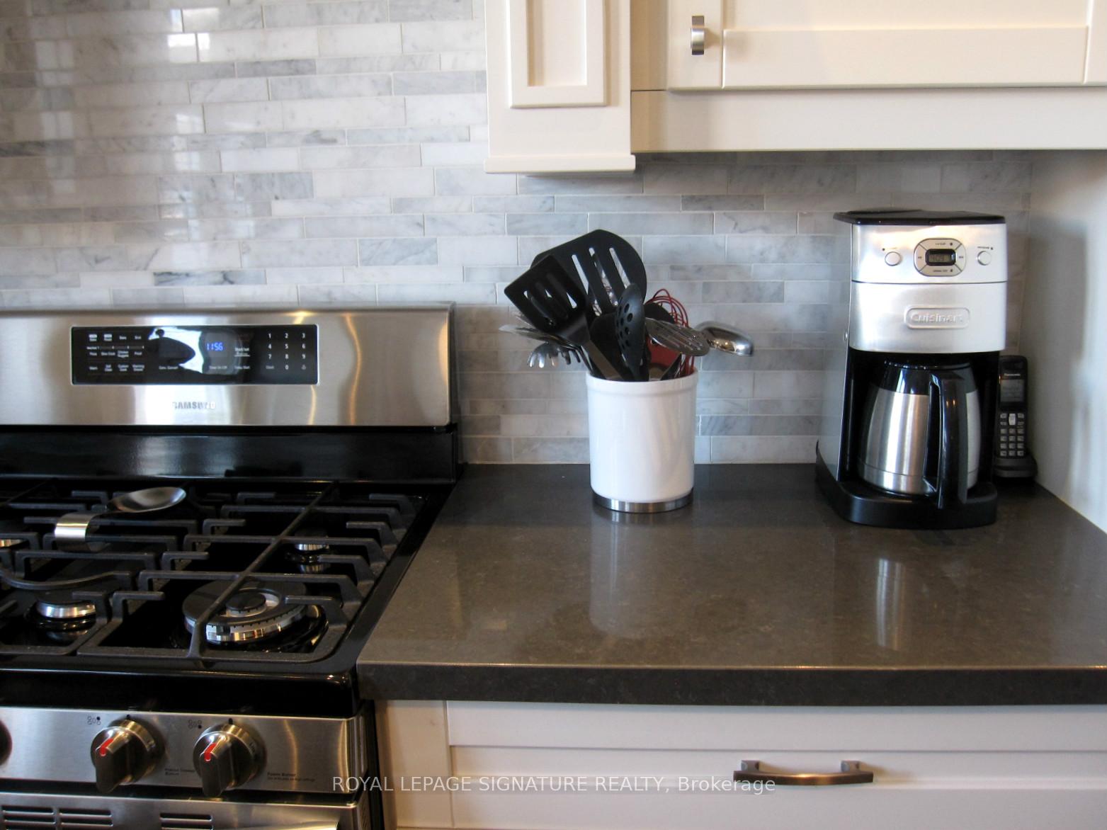 Photo 15 of 18B Algoma Street, Etobicoke, Mimico — HOMEH