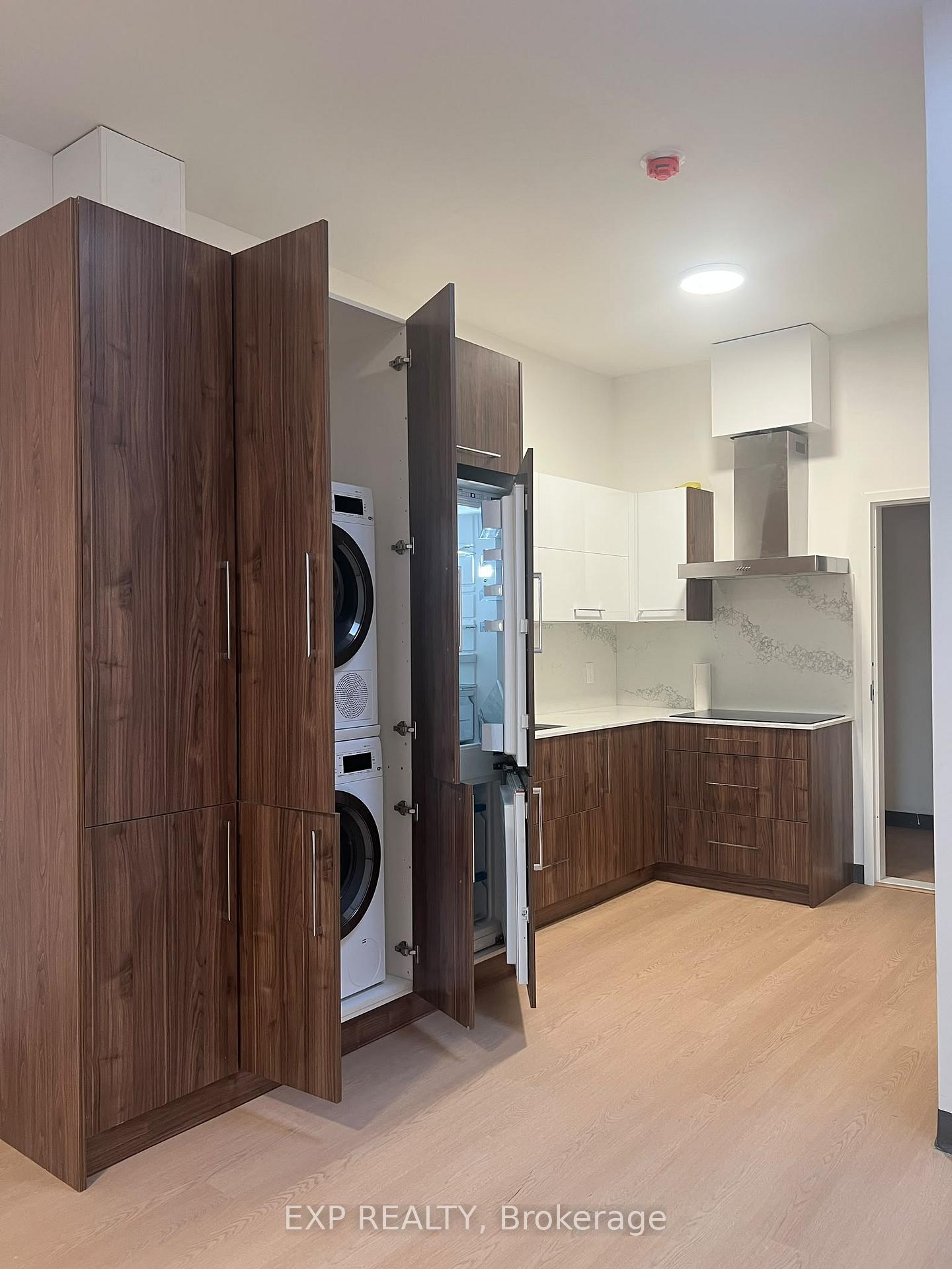 Photo 5 of Unit 2, 268 Ottawa Street N, Hamilton, Crown Point — HOMEH