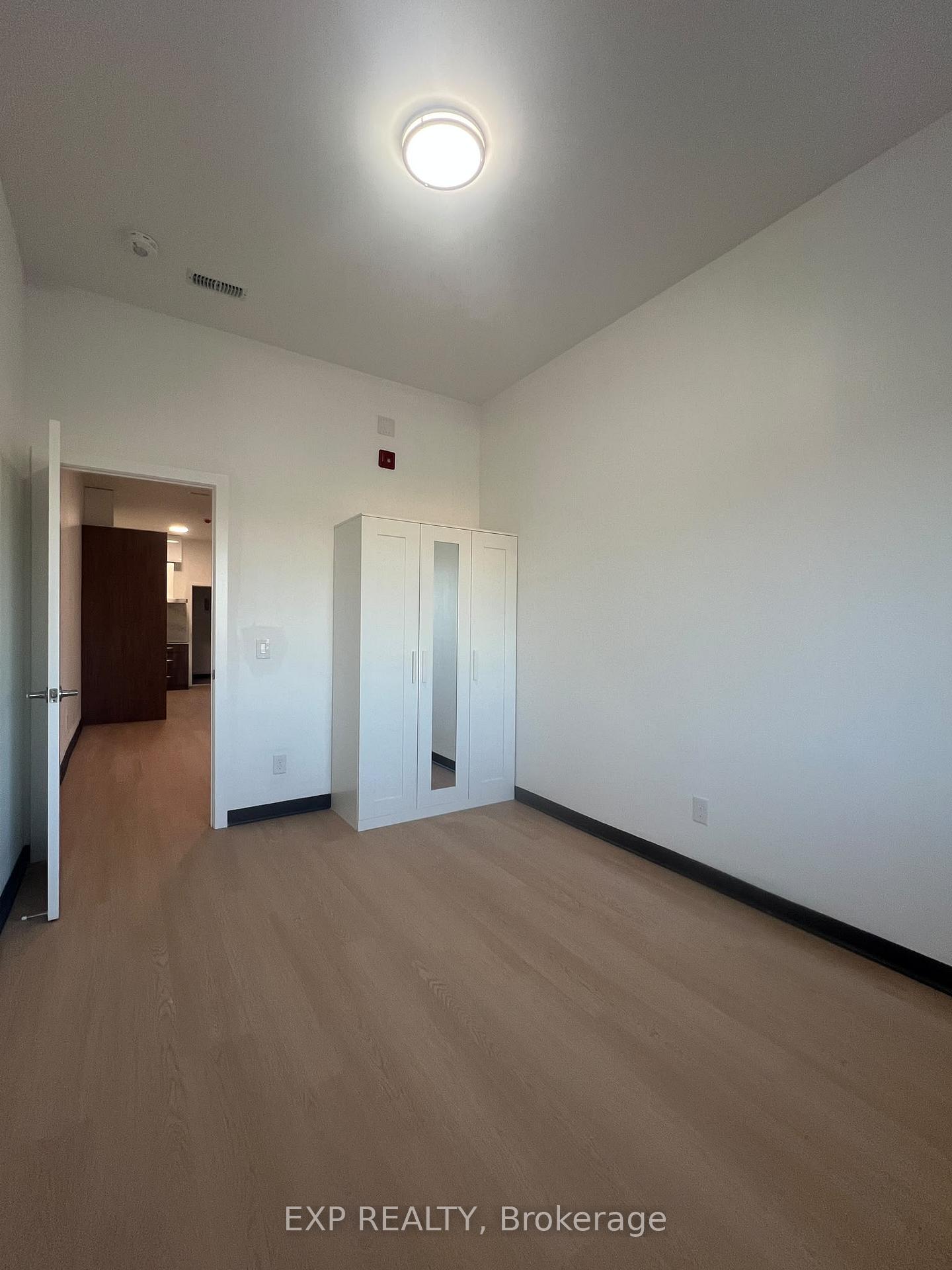 Photo 6 of Unit 2, 268 Ottawa Street N, Hamilton, Crown Point — HOMEH