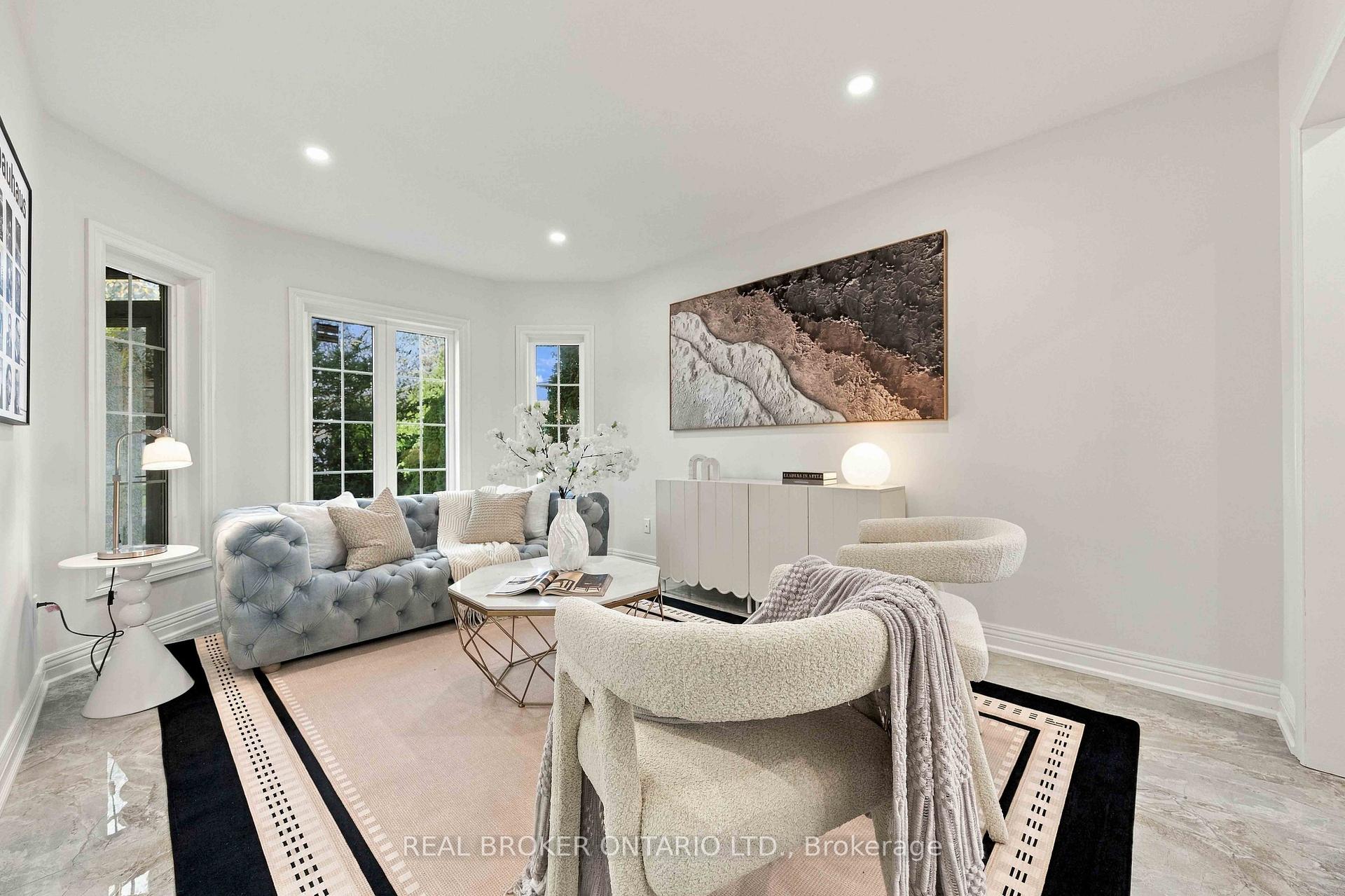 Photo 3 of 43 Bluebell Drive, Markham, Rouge Fairways — HOMEH