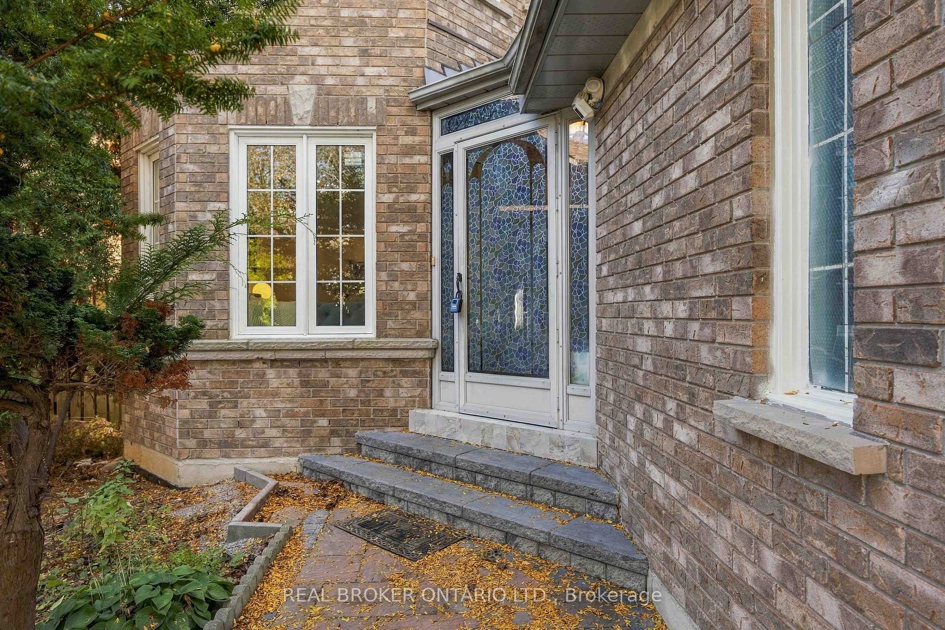 Photo 6 of 43 Bluebell Drive, Markham, Rouge Fairways — HOMEH