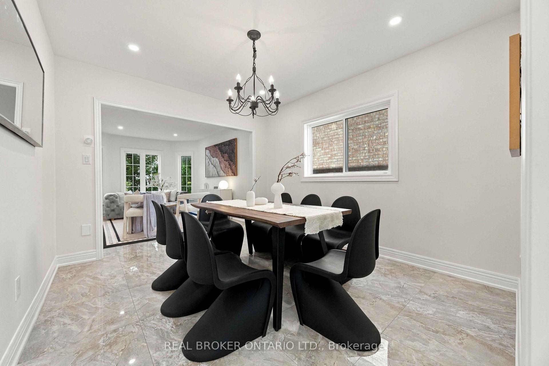 Photo 14 of 43 Bluebell Drive, Markham, Rouge Fairways — HOMEH