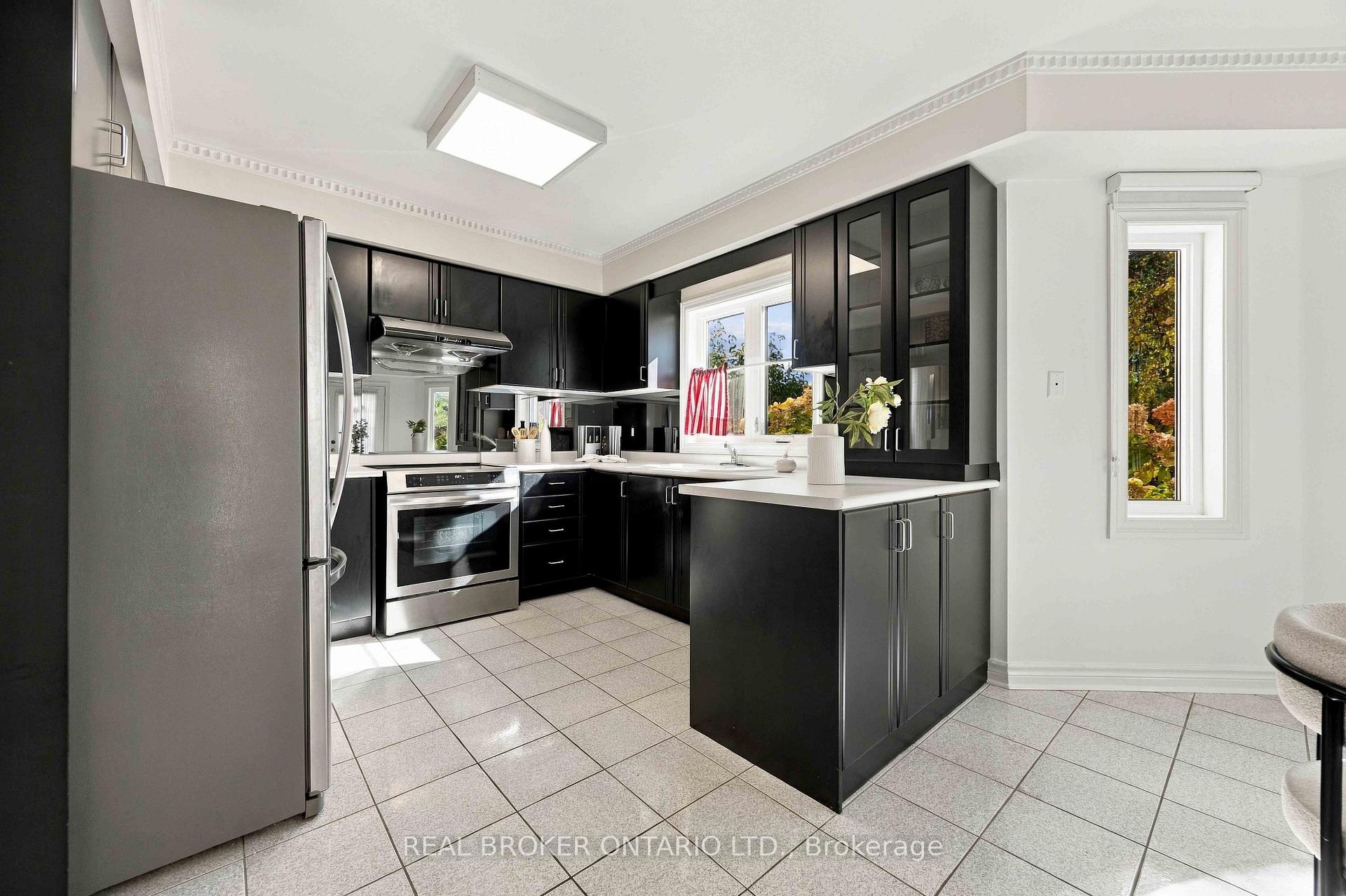 Photo 15 of 43 Bluebell Drive, Markham, Rouge Fairways — HOMEH