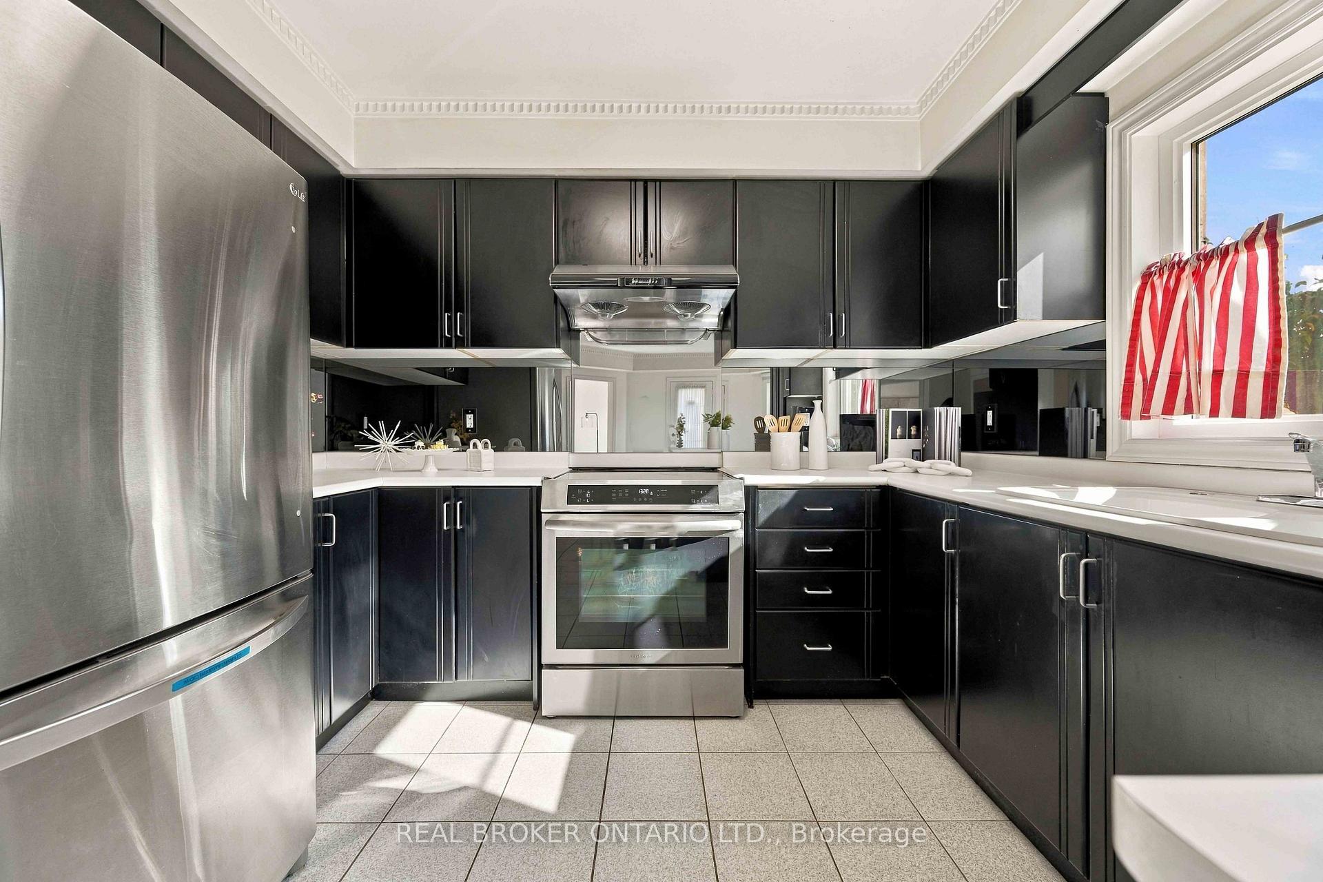 Photo 16 of 43 Bluebell Drive, Markham, Rouge Fairways — HOMEH