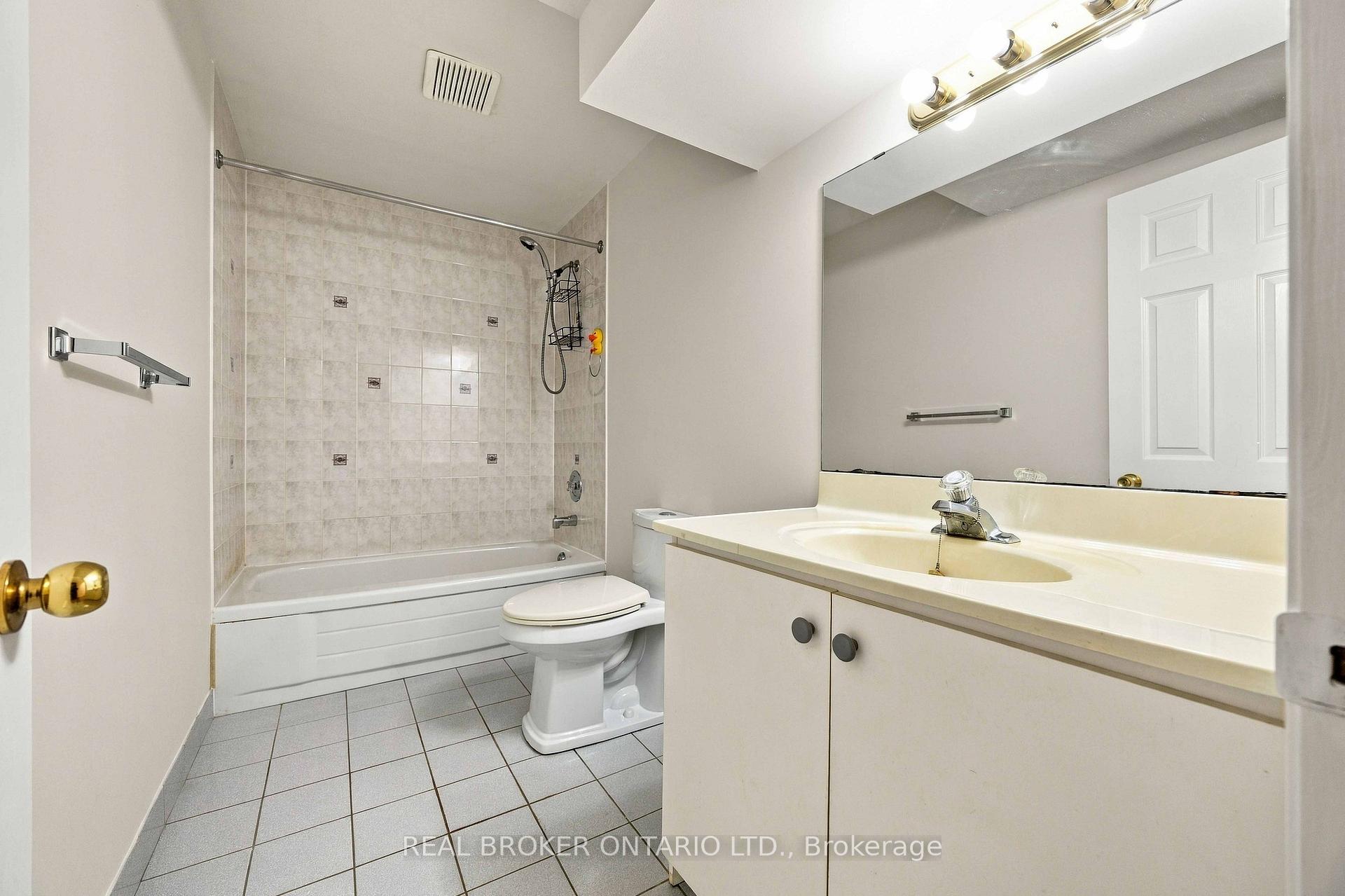 Photo 44 of 43 Bluebell Drive, Markham, Rouge Fairways — HOMEH