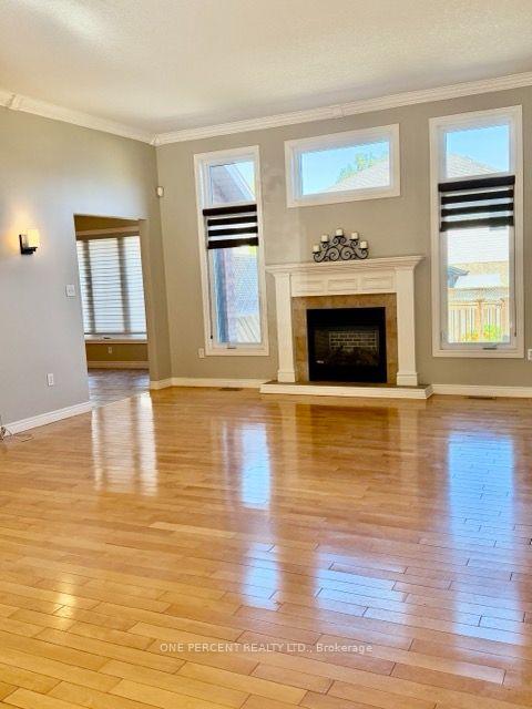 Photo 4 of 25 Falconridge Court, St. Thomas — HOMEH