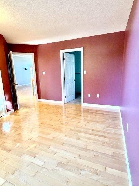 Photo 12 of 25 Falconridge Court, St. Thomas — HOMEH