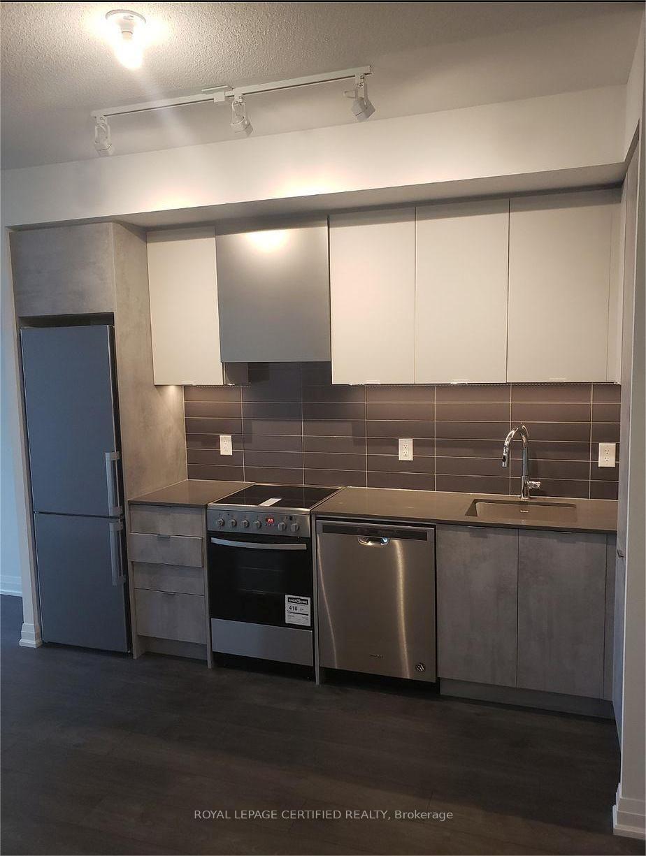 Photo 7 of Unit 710, 30 Gibbs Road, Etobicoke, Islington-City Centre West — HOMEH